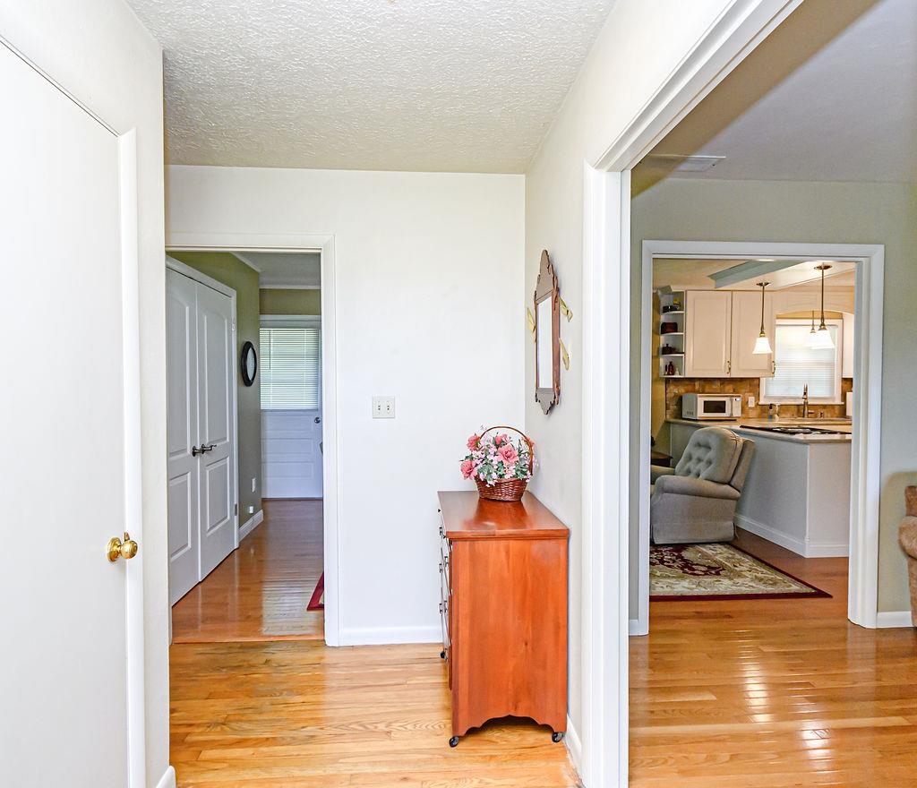 3725 Thruston Dermont Road, Owensboro, Kentucky 42303, 3 Bedrooms Bedrooms, ,2 BathroomsBathrooms,Single Family Residence,For Sale,Thruston Dermont Road,89891