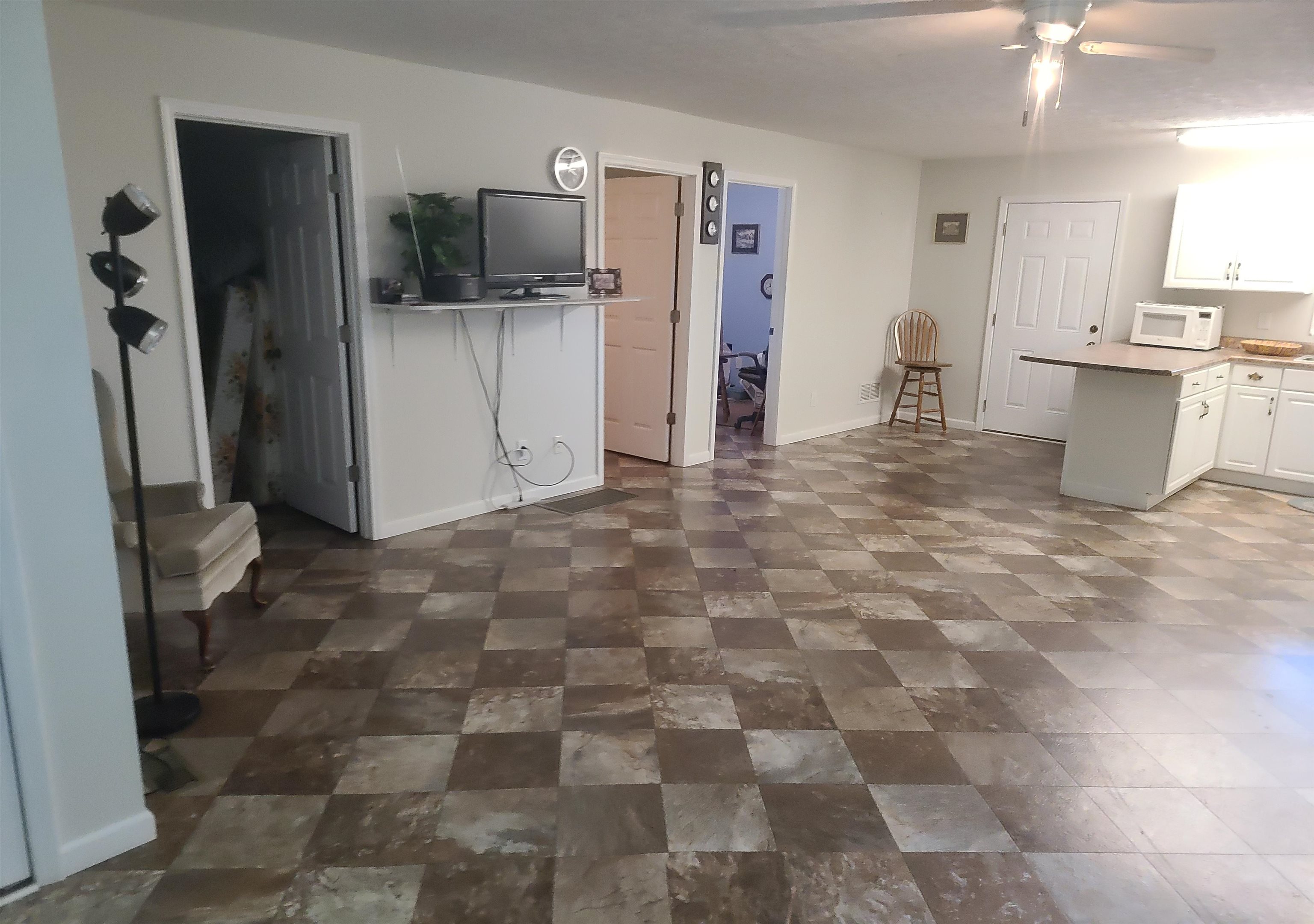 124 Main Street, Hartford, Kentucky 42347, 2 Bedrooms Bedrooms, ,2 BathroomsBathrooms,Single Family Residence,For Sale,Main Street,89893