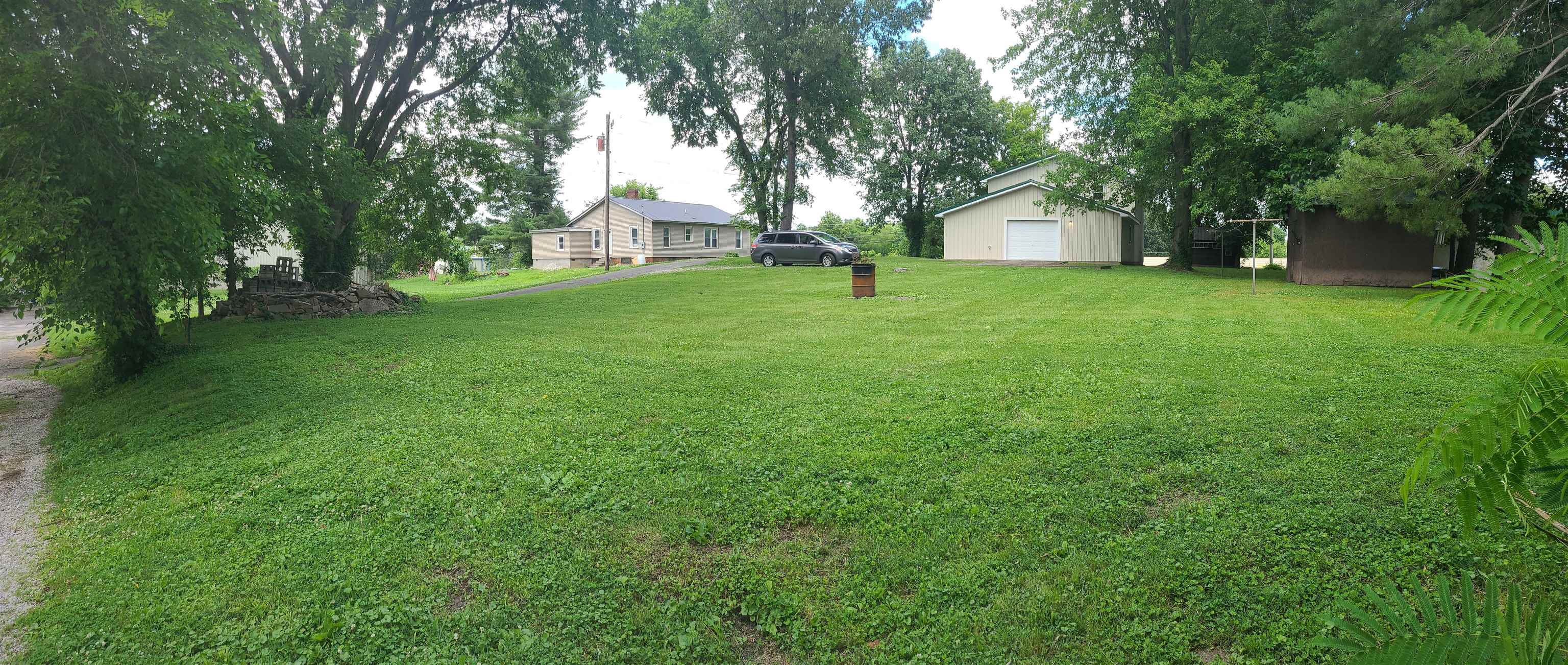 124 Main Street, Hartford, Kentucky 42347, 2 Bedrooms Bedrooms, ,2 BathroomsBathrooms,Single Family Residence,For Sale,Main Street,89893
