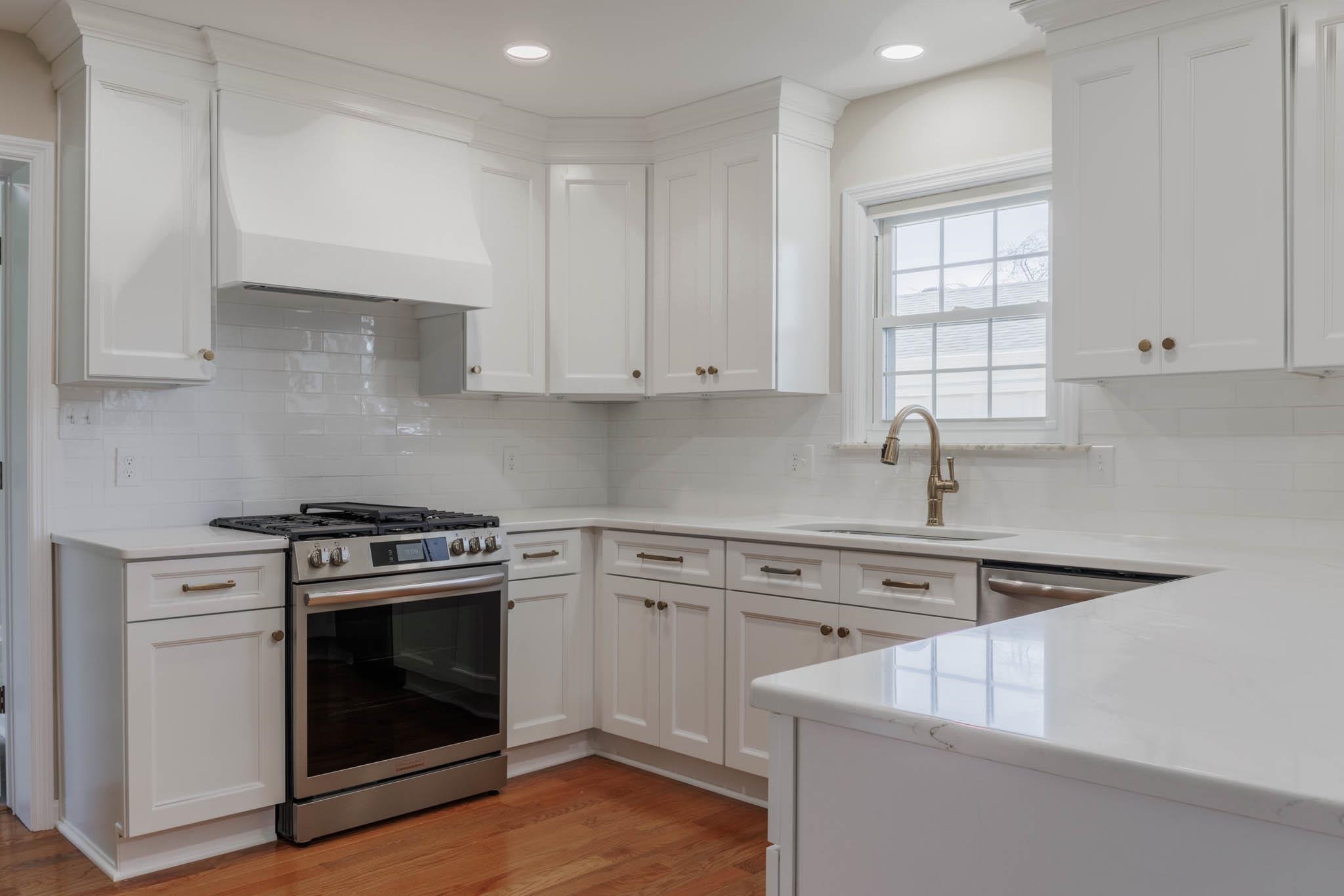 2046 Fernwood Drive, Owensboro, Kentucky 42301, 4 Bedrooms Bedrooms, ,3 BathroomsBathrooms,Single Family Residence,For Sale,Fernwood Drive,89897