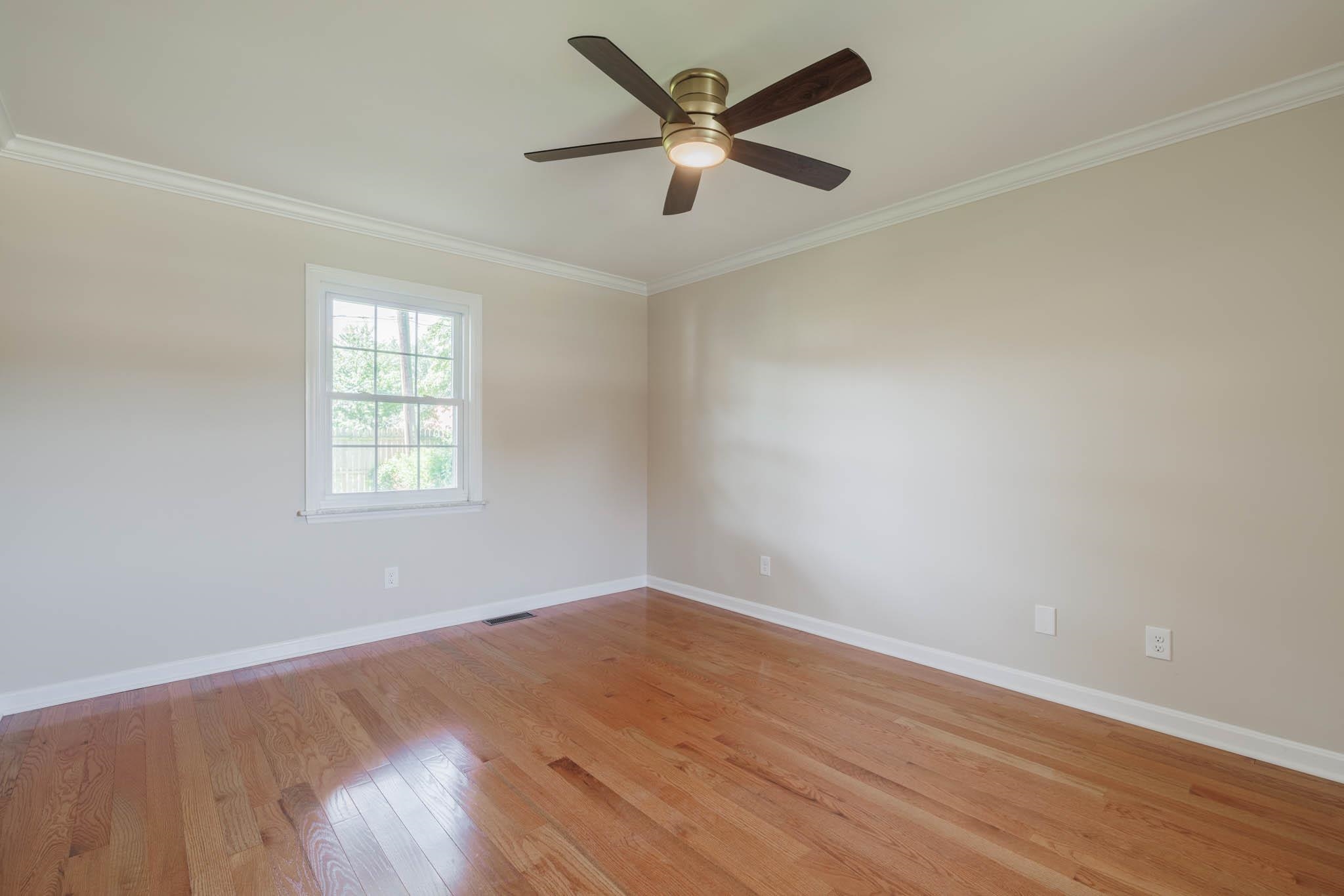 2046 Fernwood Drive, Owensboro, Kentucky 42301, 4 Bedrooms Bedrooms, ,3 BathroomsBathrooms,Single Family Residence,For Sale,Fernwood Drive,89897