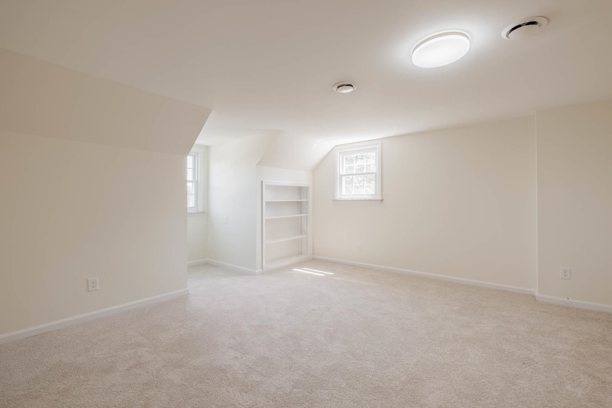 2046 Fernwood Drive, Owensboro, Kentucky 42301, 4 Bedrooms Bedrooms, ,3 BathroomsBathrooms,Single Family Residence,For Sale,Fernwood Drive,89897