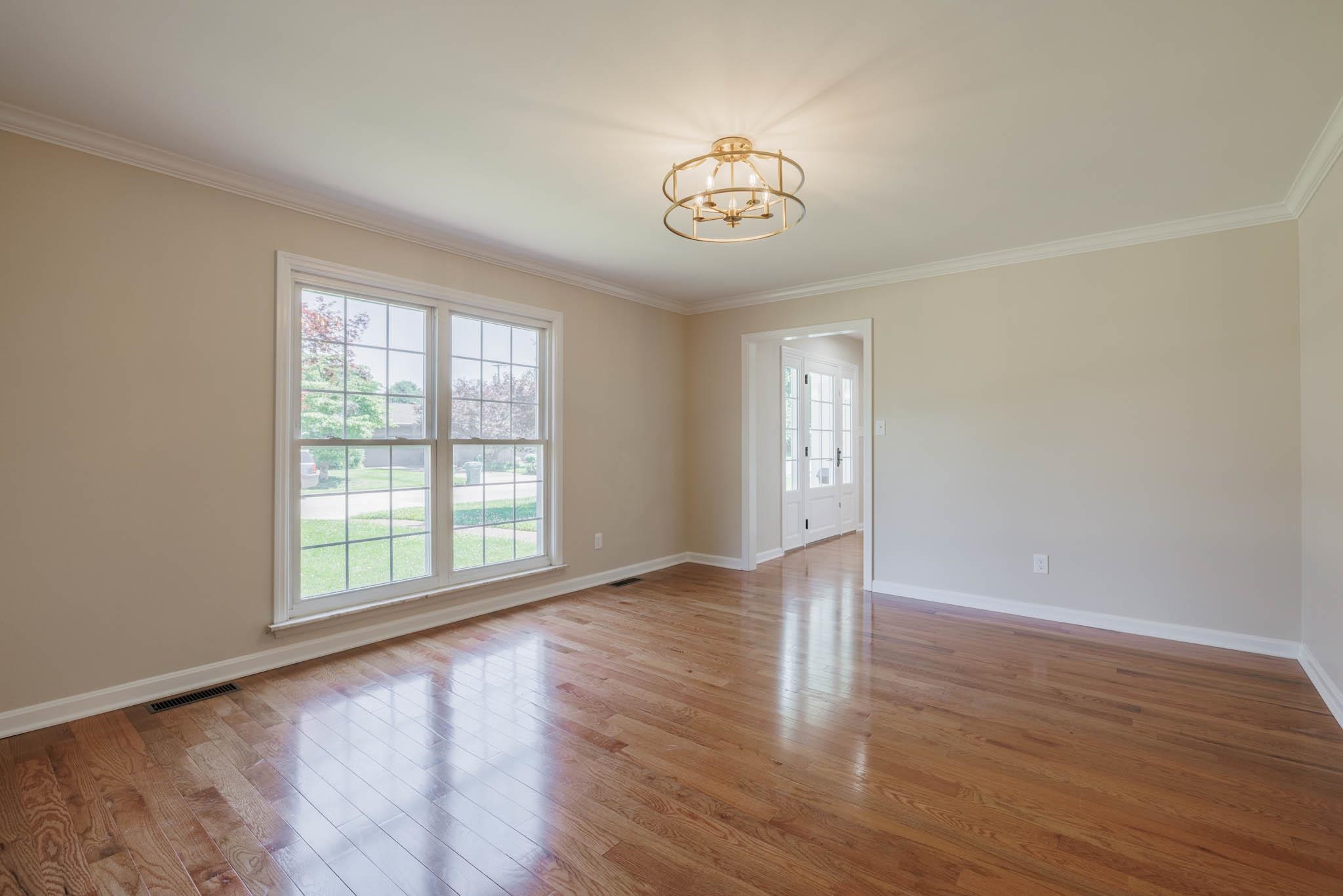 2046 Fernwood Drive, Owensboro, Kentucky 42301, 4 Bedrooms Bedrooms, ,3 BathroomsBathrooms,Single Family Residence,For Sale,Fernwood Drive,89897
