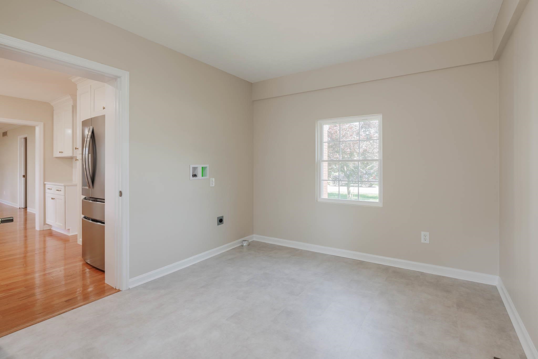 2046 Fernwood Drive, Owensboro, Kentucky 42301, 4 Bedrooms Bedrooms, ,3 BathroomsBathrooms,Single Family Residence,For Sale,Fernwood Drive,89897