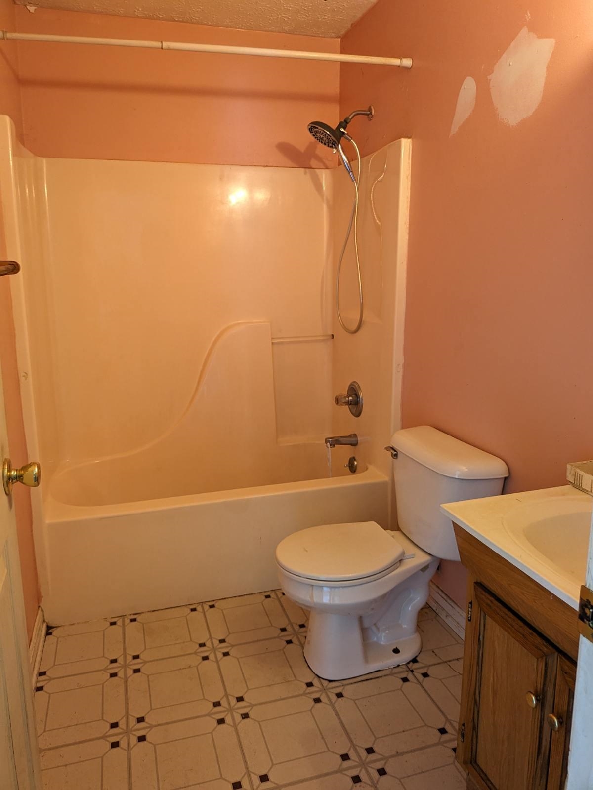 6582 Sylvania 6 Rd, Louisville, Kentucky 40258, 3 Bedrooms Bedrooms, ,1 BathroomBathrooms,Single Family Residence,For Sale,Sylvania 6 Rd,89900