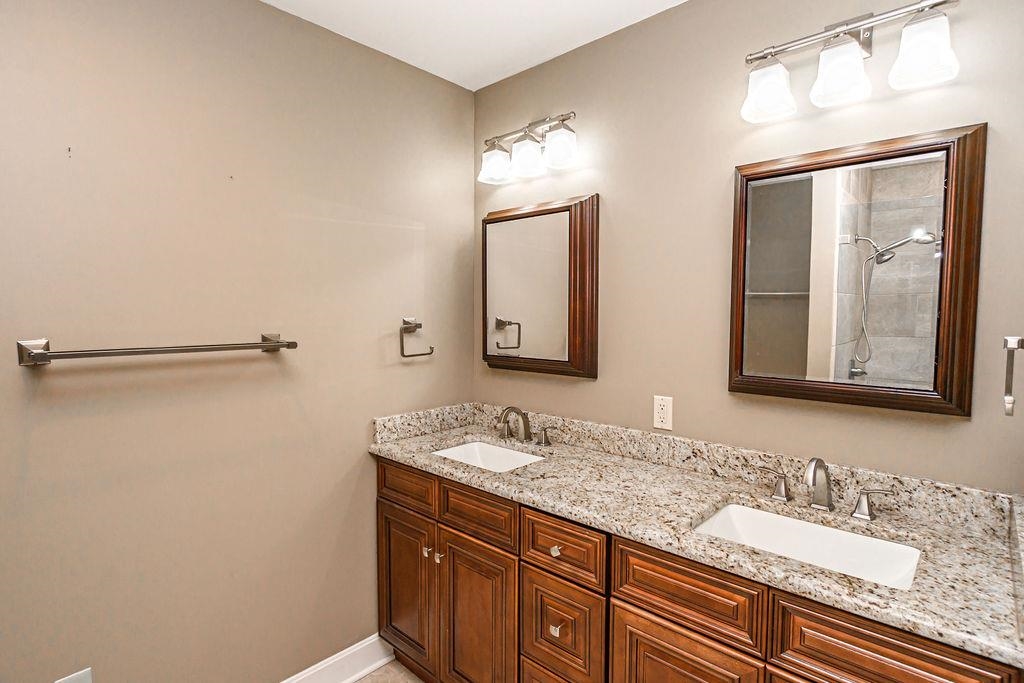 1100 Hill Avenue, Owensboro, Kentucky 42301, 3 Bedrooms Bedrooms, ,2 BathroomsBathrooms,Single Family Residence,For Sale,Hill Avenue,89903