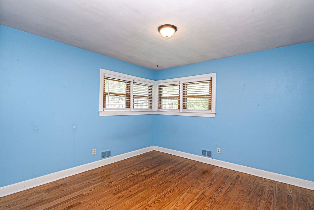 1100 Hill Avenue, Owensboro, Kentucky 42301, 3 Bedrooms Bedrooms, ,2 BathroomsBathrooms,Single Family Residence,For Sale,Hill Avenue,89903