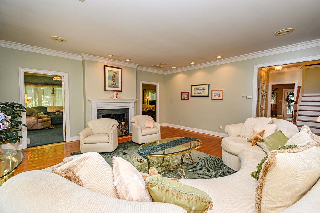 3142 Oakridge Ct, Owensboro, Kentucky 42303, 6 Bedrooms Bedrooms, ,3 BathroomsBathrooms,Single Family Residence,For Sale,Oakridge Ct,89907