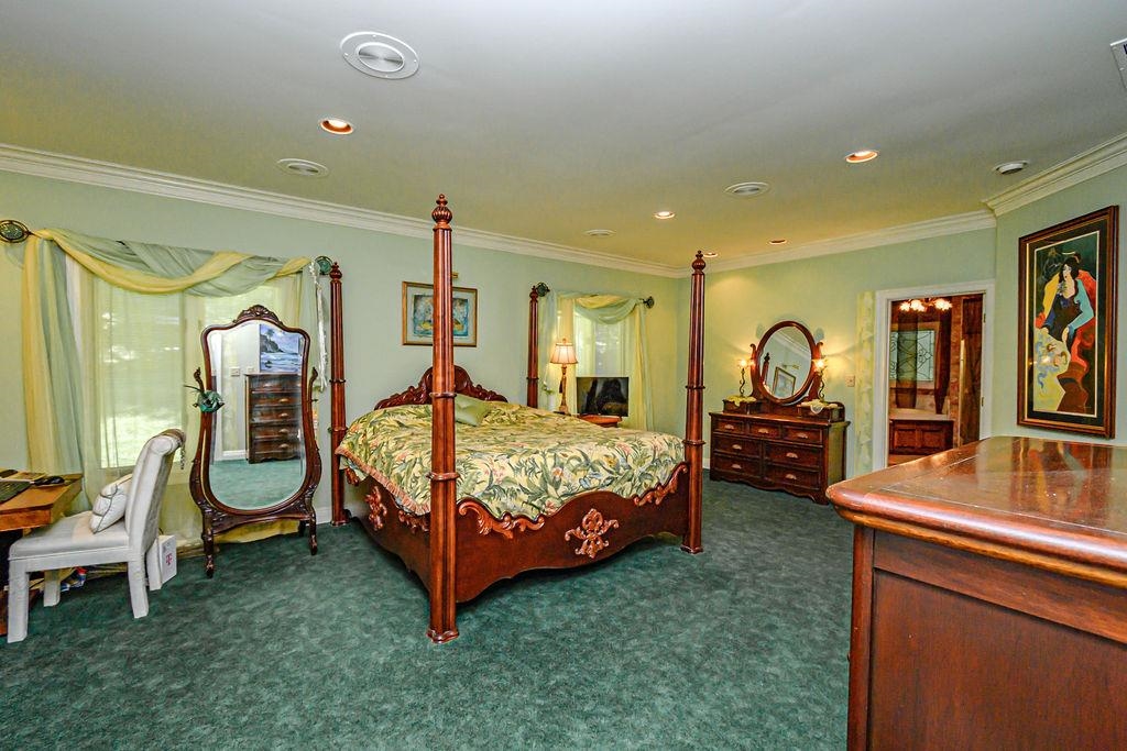 3142 Oakridge Ct, Owensboro, Kentucky 42303, 6 Bedrooms Bedrooms, ,3 BathroomsBathrooms,Single Family Residence,For Sale,Oakridge Ct,89907