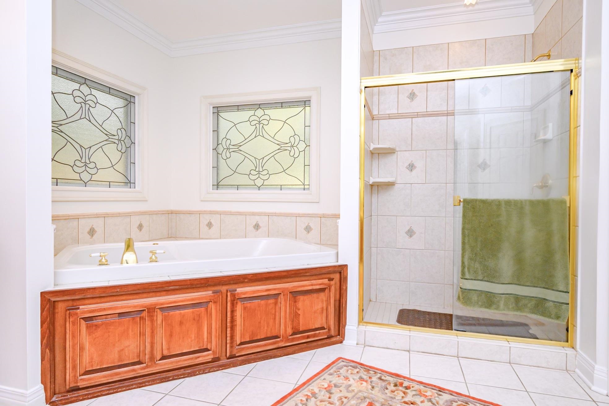 3142 Oakridge Ct, Owensboro, Kentucky 42303, 6 Bedrooms Bedrooms, ,3 BathroomsBathrooms,Single Family Residence,For Sale,Oakridge Ct,89907