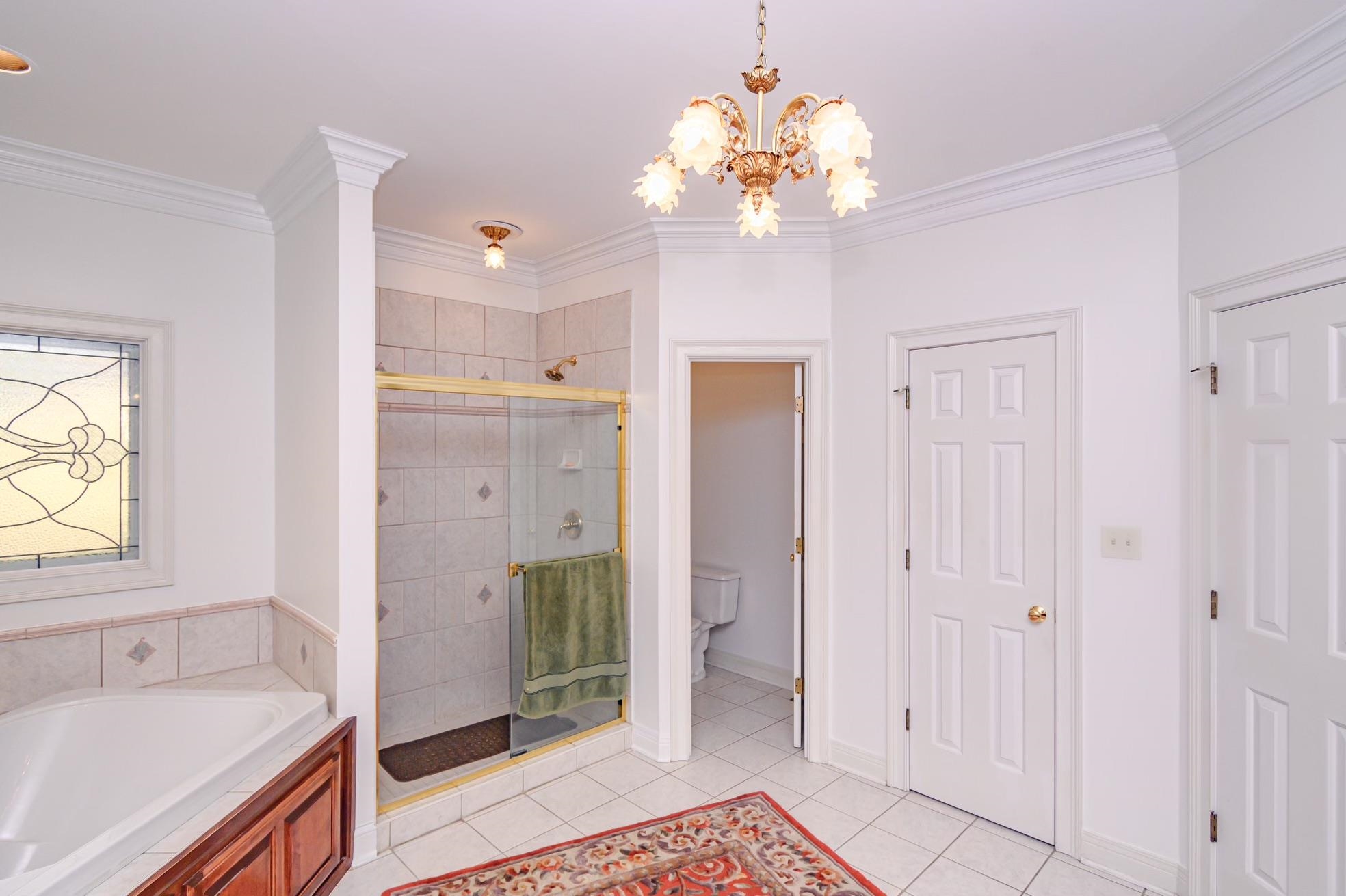 3142 Oakridge Ct, Owensboro, Kentucky 42303, 6 Bedrooms Bedrooms, ,3 BathroomsBathrooms,Single Family Residence,For Sale,Oakridge Ct,89907