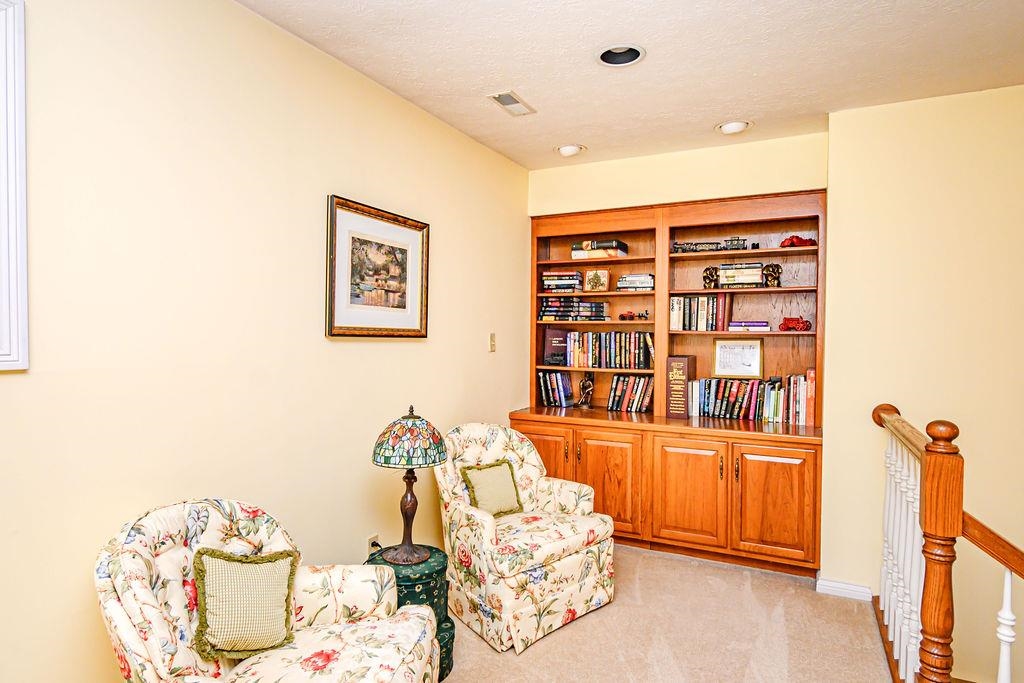 3142 Oakridge Ct, Owensboro, Kentucky 42303, 6 Bedrooms Bedrooms, ,3 BathroomsBathrooms,Single Family Residence,For Sale,Oakridge Ct,89907
