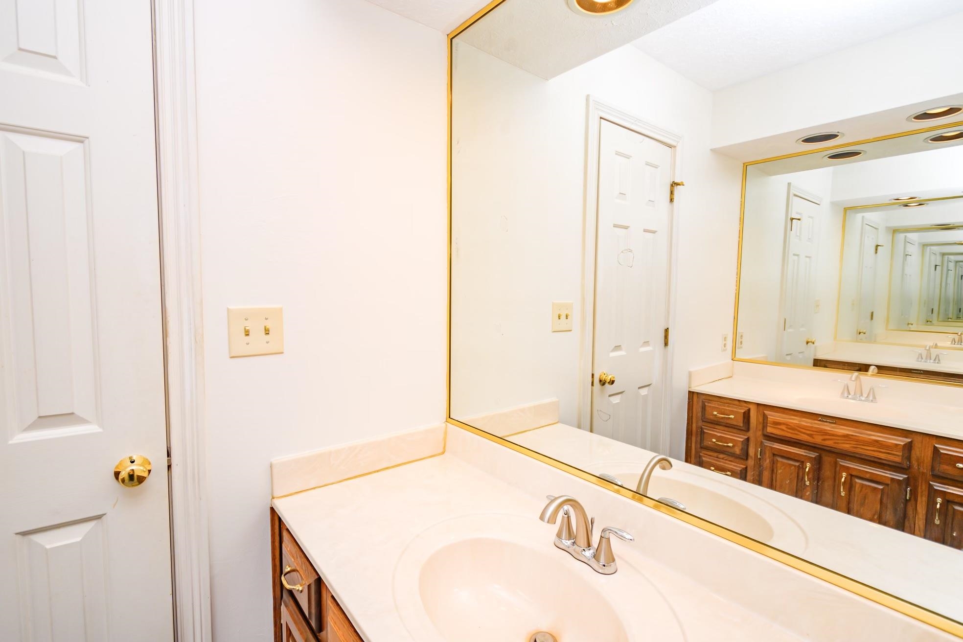 3142 Oakridge Ct, Owensboro, Kentucky 42303, 6 Bedrooms Bedrooms, ,3 BathroomsBathrooms,Single Family Residence,For Sale,Oakridge Ct,89907