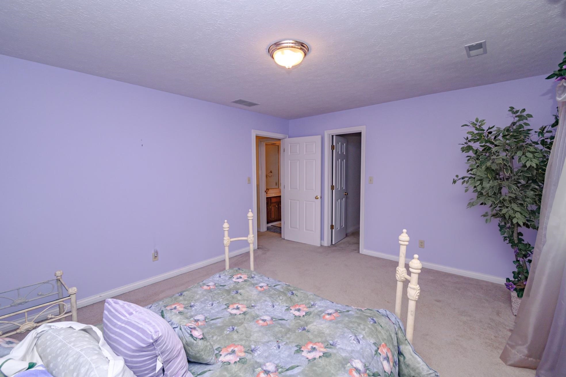 3142 Oakridge Ct, Owensboro, Kentucky 42303, 6 Bedrooms Bedrooms, ,3 BathroomsBathrooms,Single Family Residence,For Sale,Oakridge Ct,89907