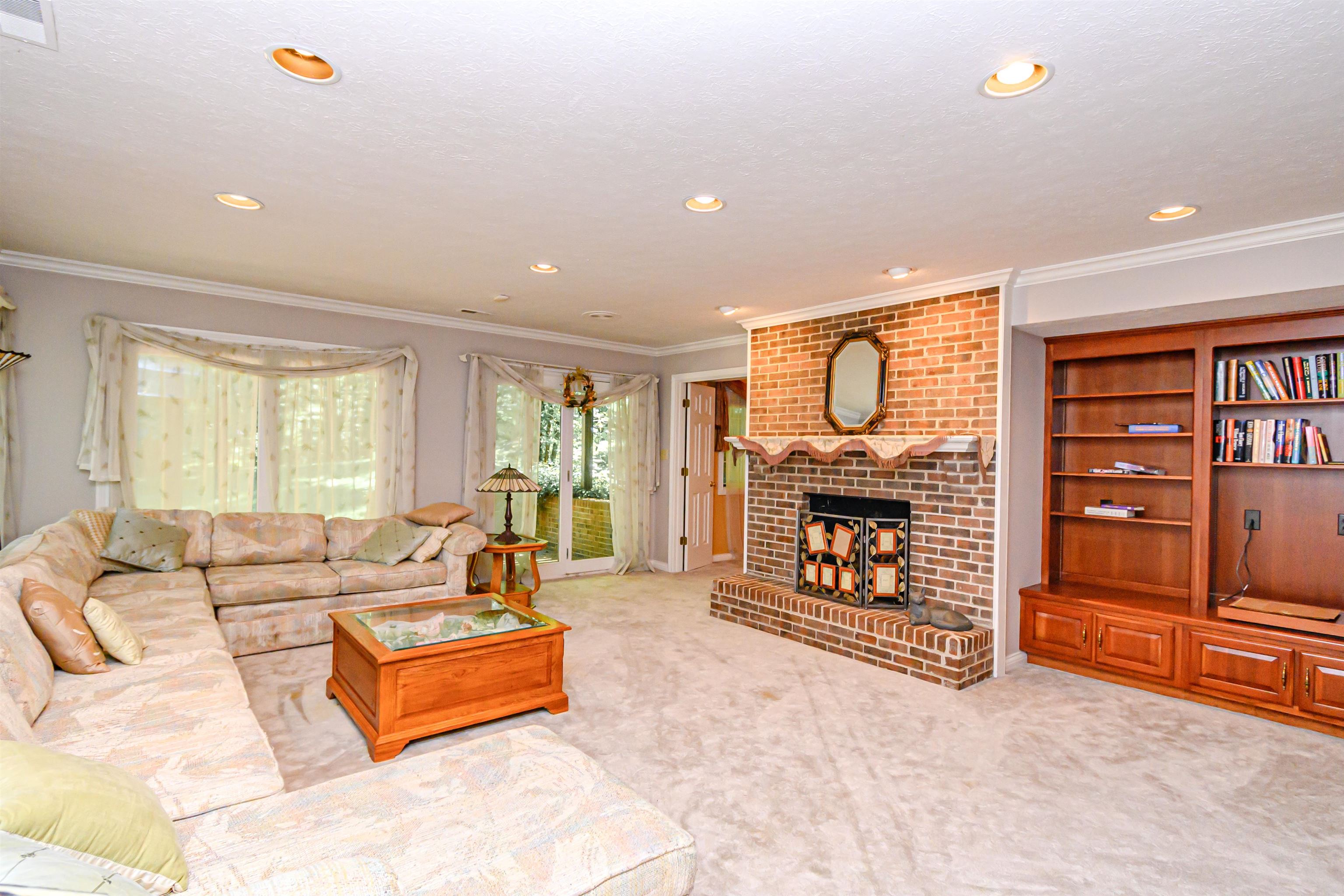 3142 Oakridge Ct, Owensboro, Kentucky 42303, 6 Bedrooms Bedrooms, ,3 BathroomsBathrooms,Single Family Residence,For Sale,Oakridge Ct,89907
