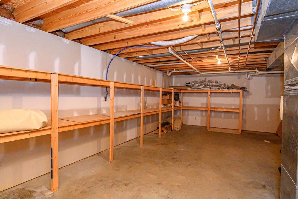3142 Oakridge Ct, Owensboro, Kentucky 42303, 6 Bedrooms Bedrooms, ,3 BathroomsBathrooms,Single Family Residence,For Sale,Oakridge Ct,89907
