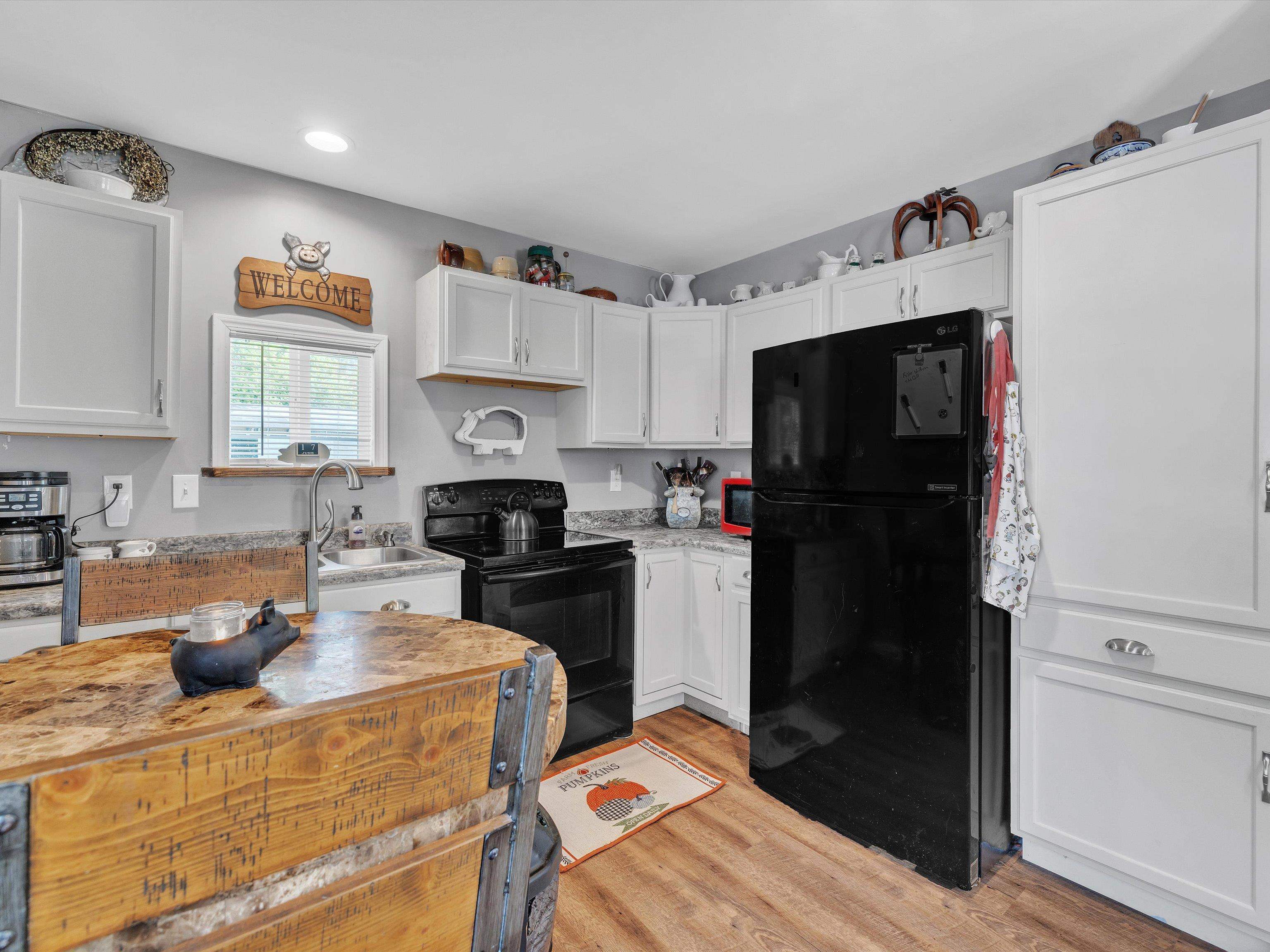 2151 Collier Road, Henderson, Kentucky 42420, 2 Bedrooms Bedrooms, ,1 BathroomBathrooms,Single Family Residence,For Sale,Collier Road,89918