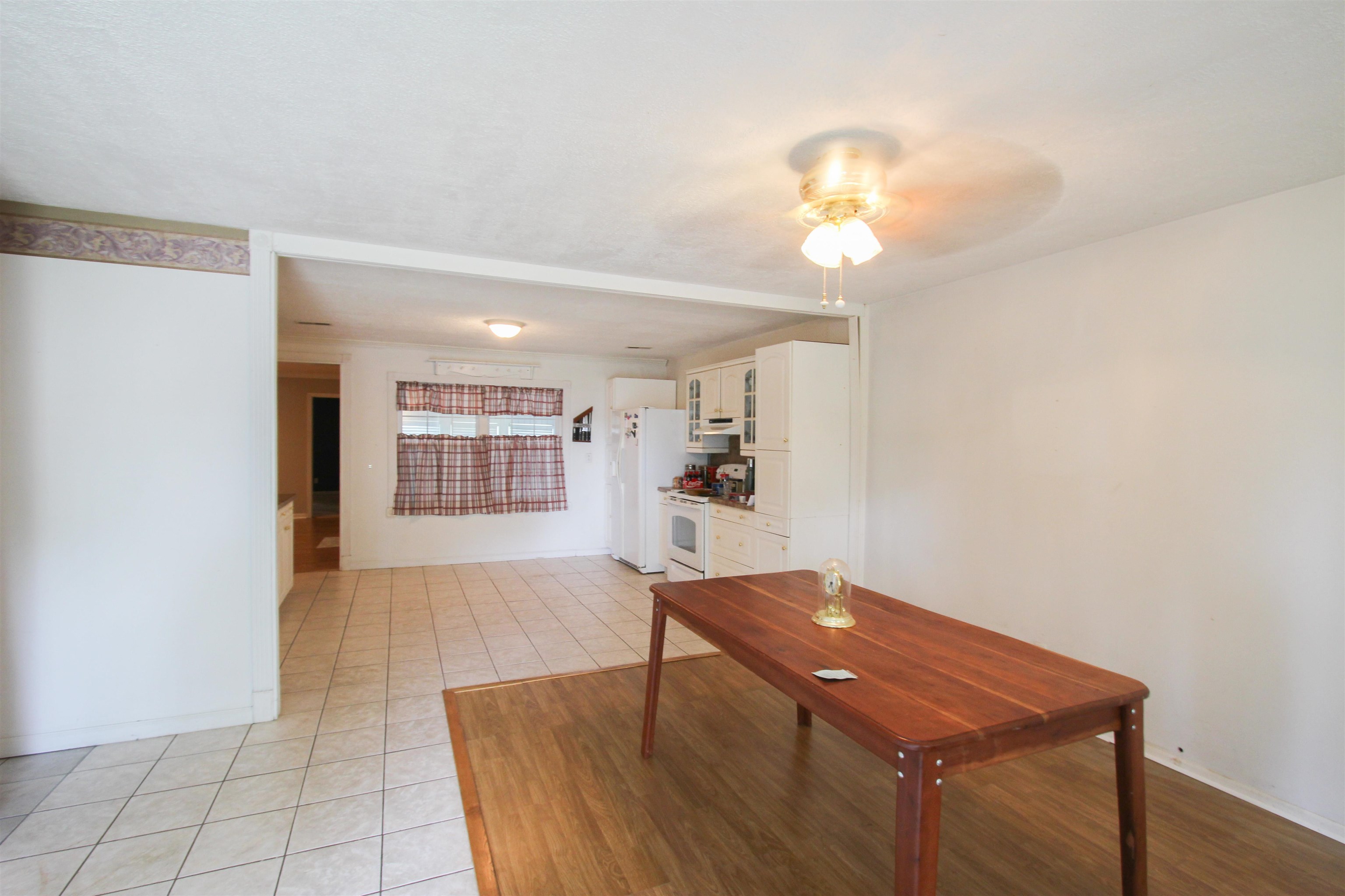 728 Greenbriar Street, Owensboro, Kentucky 42301, 4 Bedrooms Bedrooms, ,1 BathroomBathrooms,Ranch,For Sale,Greenbriar Street,89920