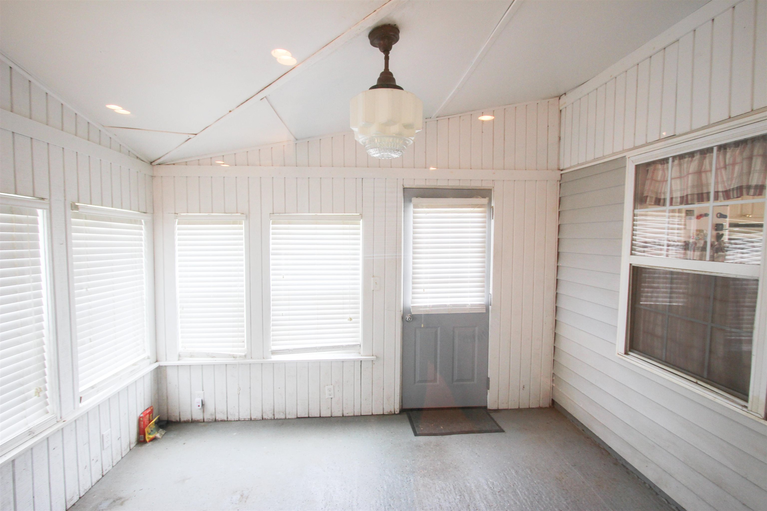 728 Greenbriar Street, Owensboro, Kentucky 42301, 4 Bedrooms Bedrooms, ,1 BathroomBathrooms,Ranch,For Sale,Greenbriar Street,89920