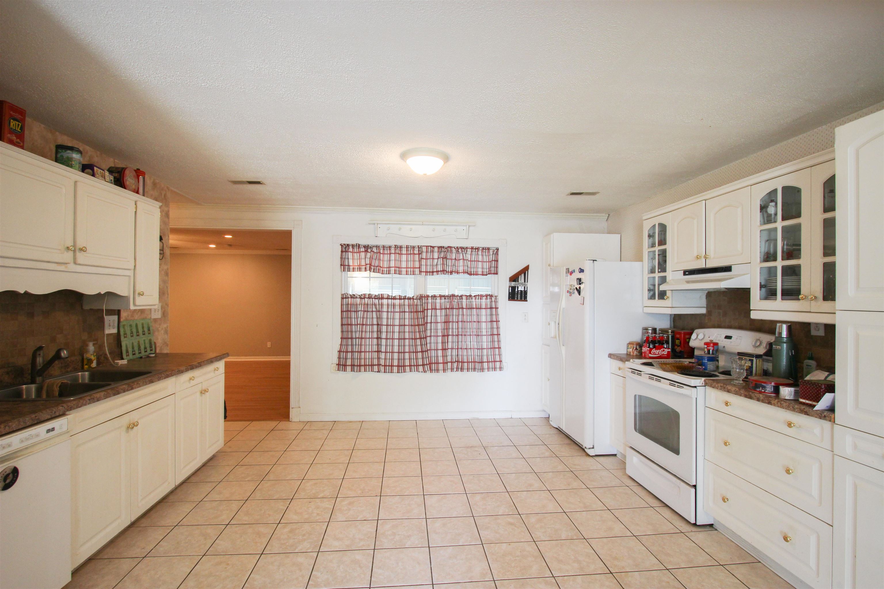 728 Greenbriar Street, Owensboro, Kentucky 42301, 4 Bedrooms Bedrooms, ,1 BathroomBathrooms,Ranch,For Sale,Greenbriar Street,89920