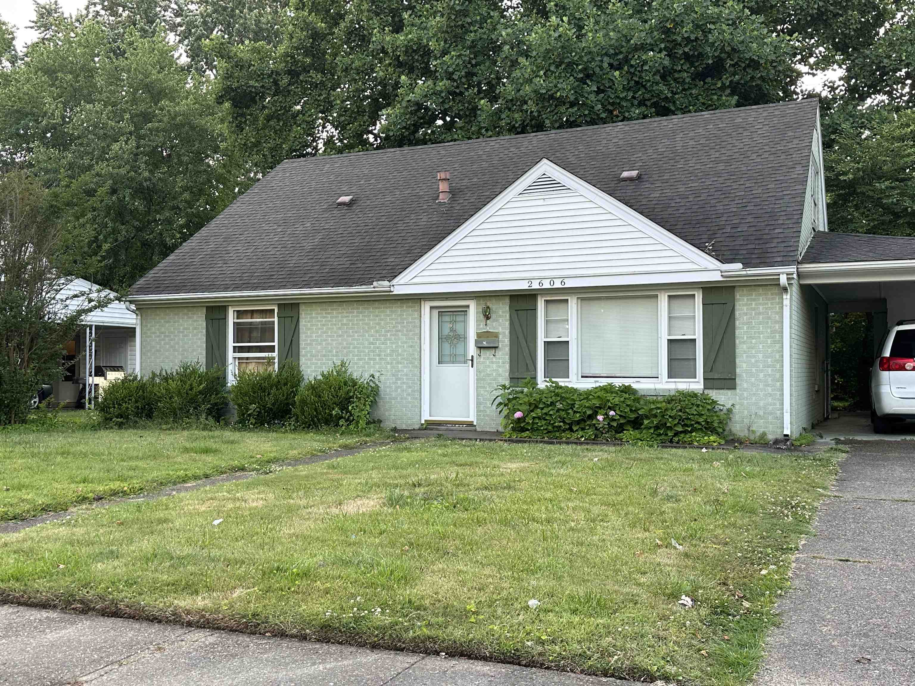 2606 S Cherokee Dr, Owensboro, Kentucky 42301, 4 Bedrooms Bedrooms, ,1 BathroomBathrooms,Single Family Residence,For Sale,S Cherokee Dr,89922