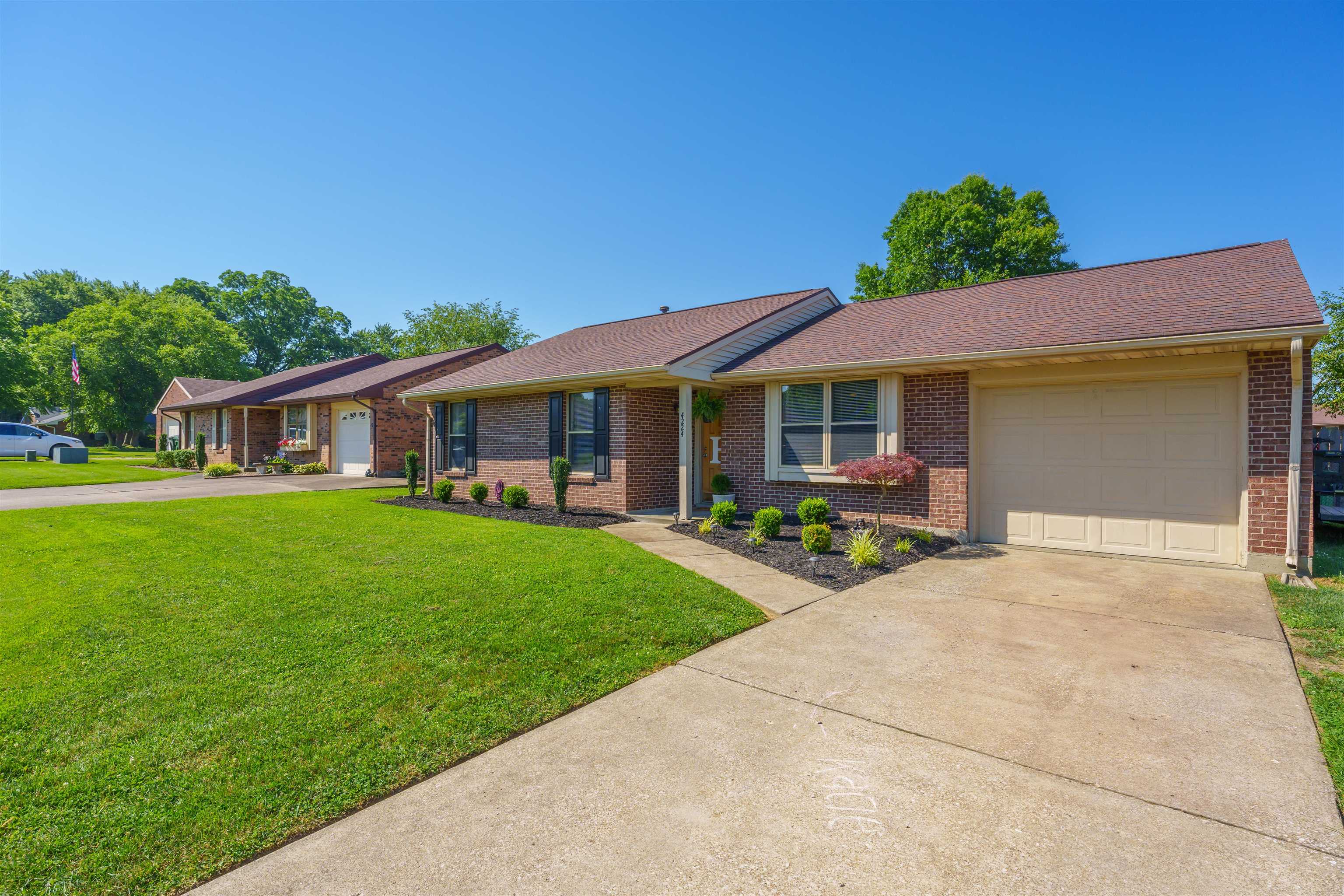 4224 Settlers Pt, Owensboro, Kentucky 42303, 3 Bedrooms Bedrooms, ,1 BathroomBathrooms,Single Family Residence,For Sale,Settlers Pt,89923