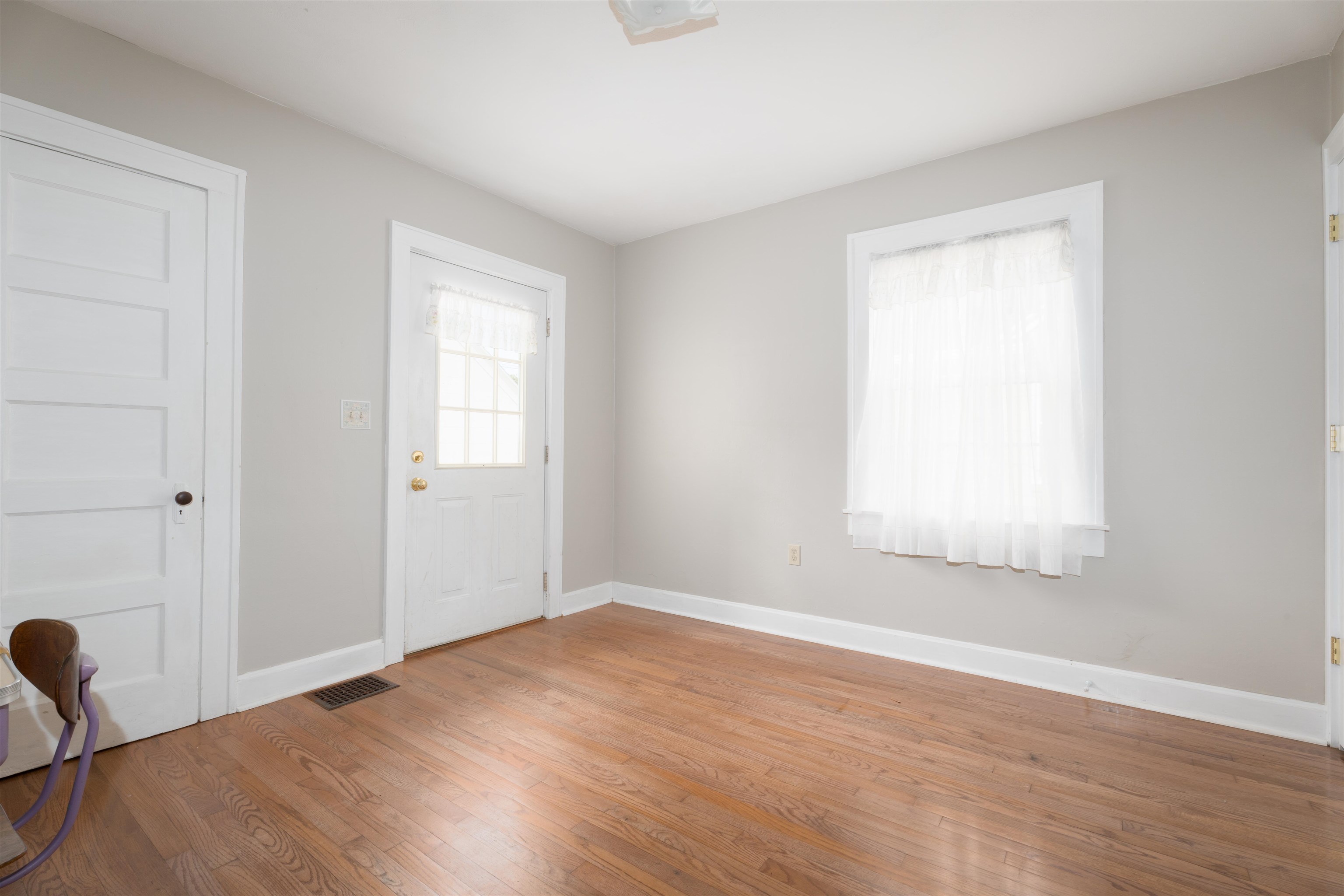 1341 15th Street, Owensboro, Kentucky 42301, 3 Bedrooms Bedrooms, ,2 BathroomsBathrooms,Single Family Residence,For Sale,15th Street,89924