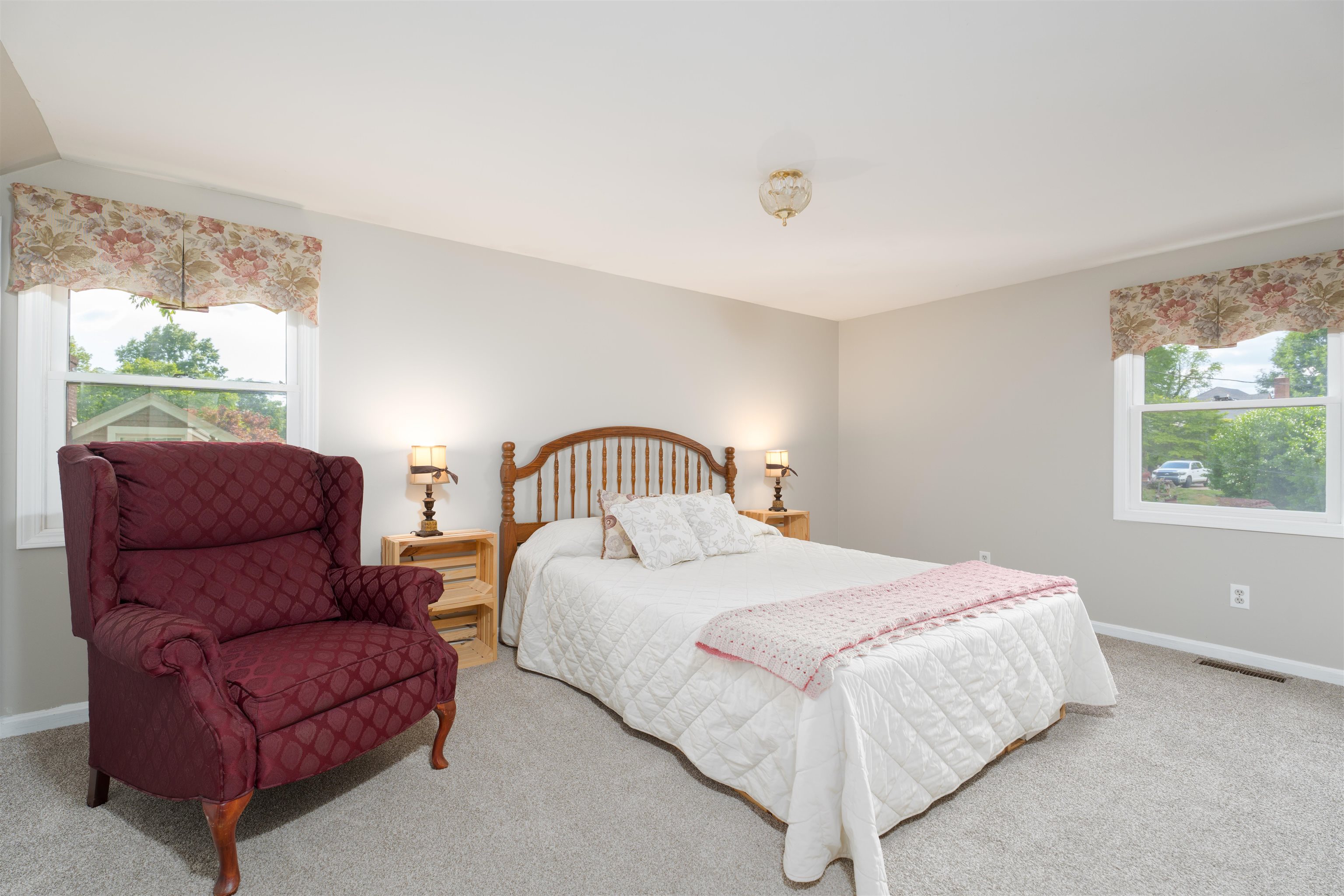 1341 15th Street, Owensboro, Kentucky 42301, 3 Bedrooms Bedrooms, ,2 BathroomsBathrooms,Single Family Residence,For Sale,15th Street,89924
