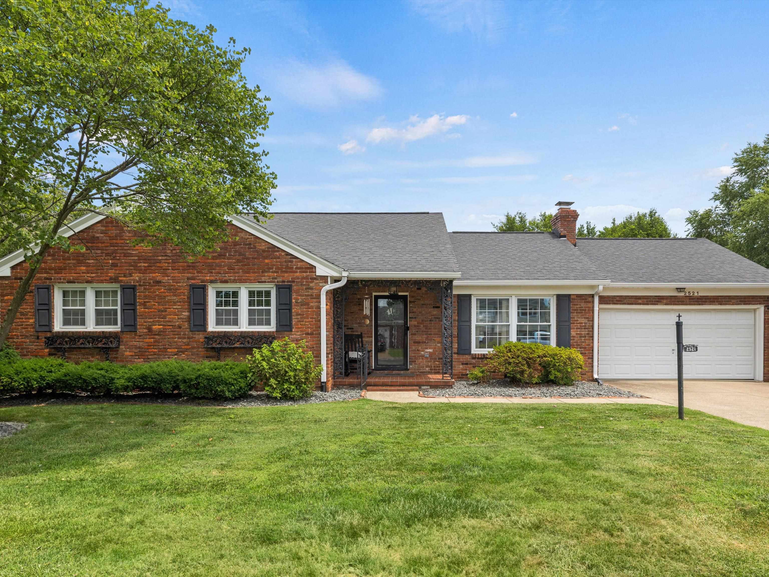 2521 Mayfair Ave, Owensboro, Kentucky 42301, 3 Bedrooms Bedrooms, ,1 BathroomBathrooms,Single Family Residence,For Sale,Mayfair Ave,89931