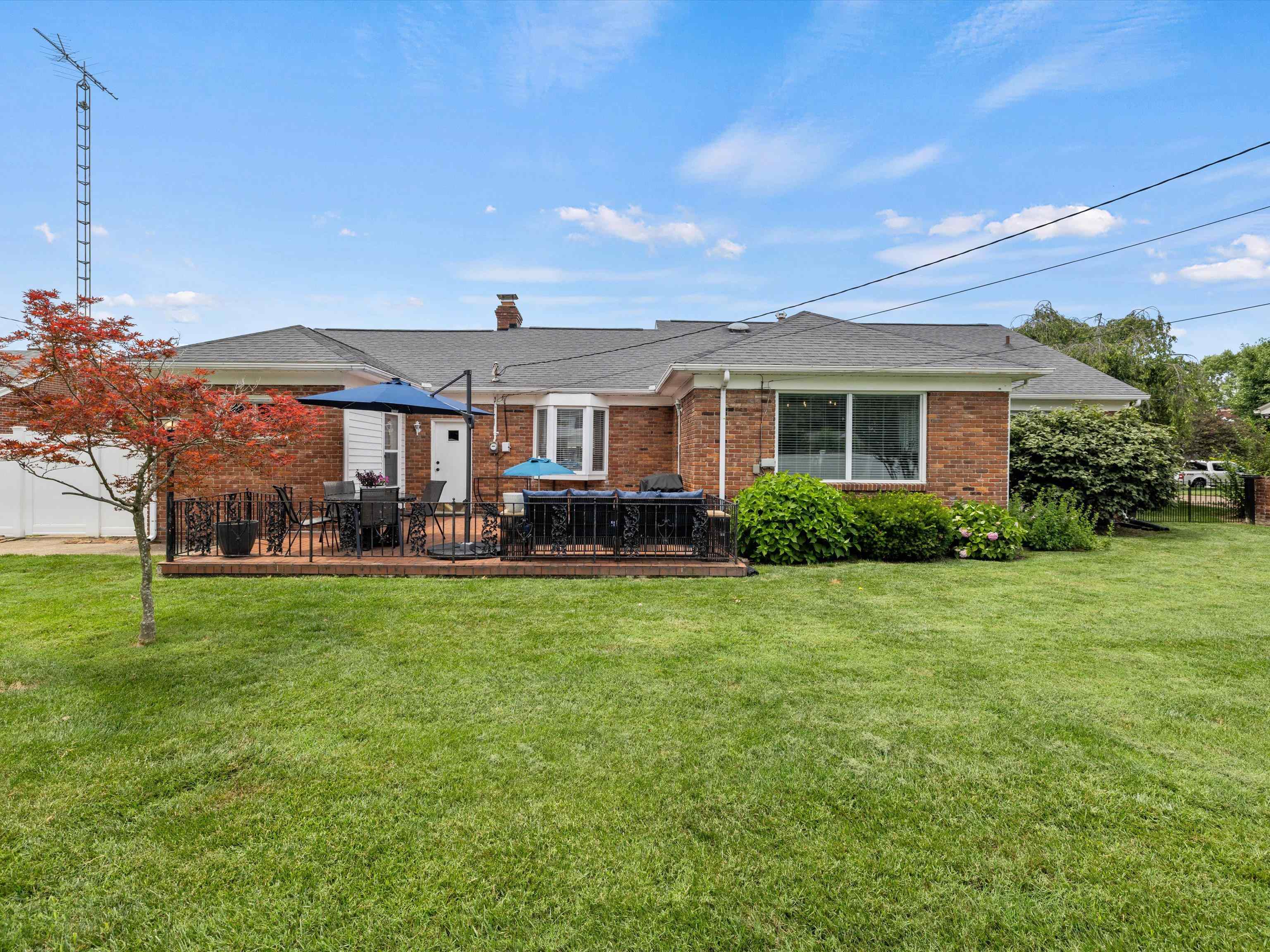 2521 Mayfair Ave, Owensboro, Kentucky 42301, 3 Bedrooms Bedrooms, ,1 BathroomBathrooms,Single Family Residence,For Sale,Mayfair Ave,89931