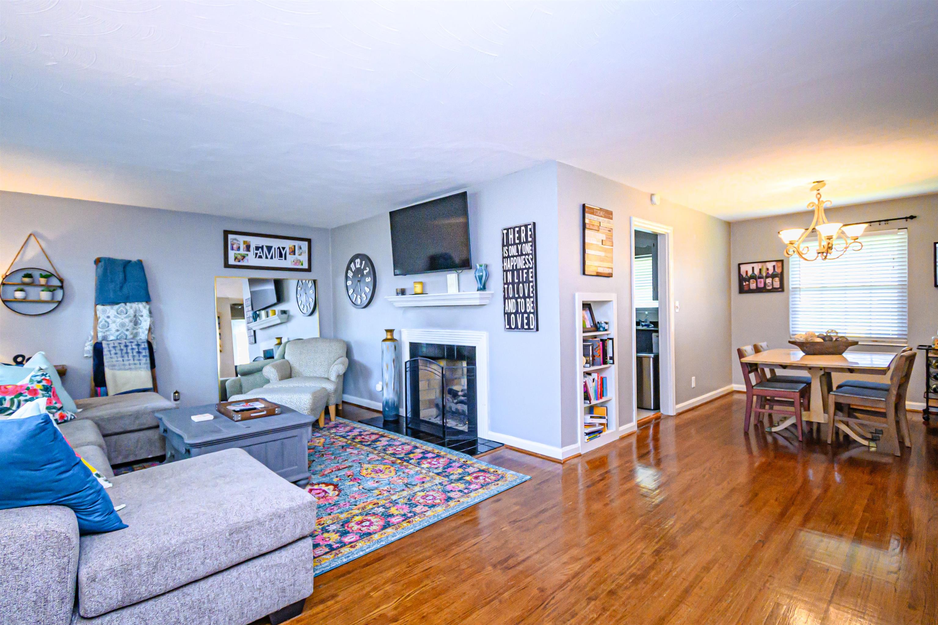2311 York St., Owensboro, Kentucky 42301, 2 Bedrooms Bedrooms, ,1 BathroomBathrooms,Single Family Residence,For Sale,York St.,89934