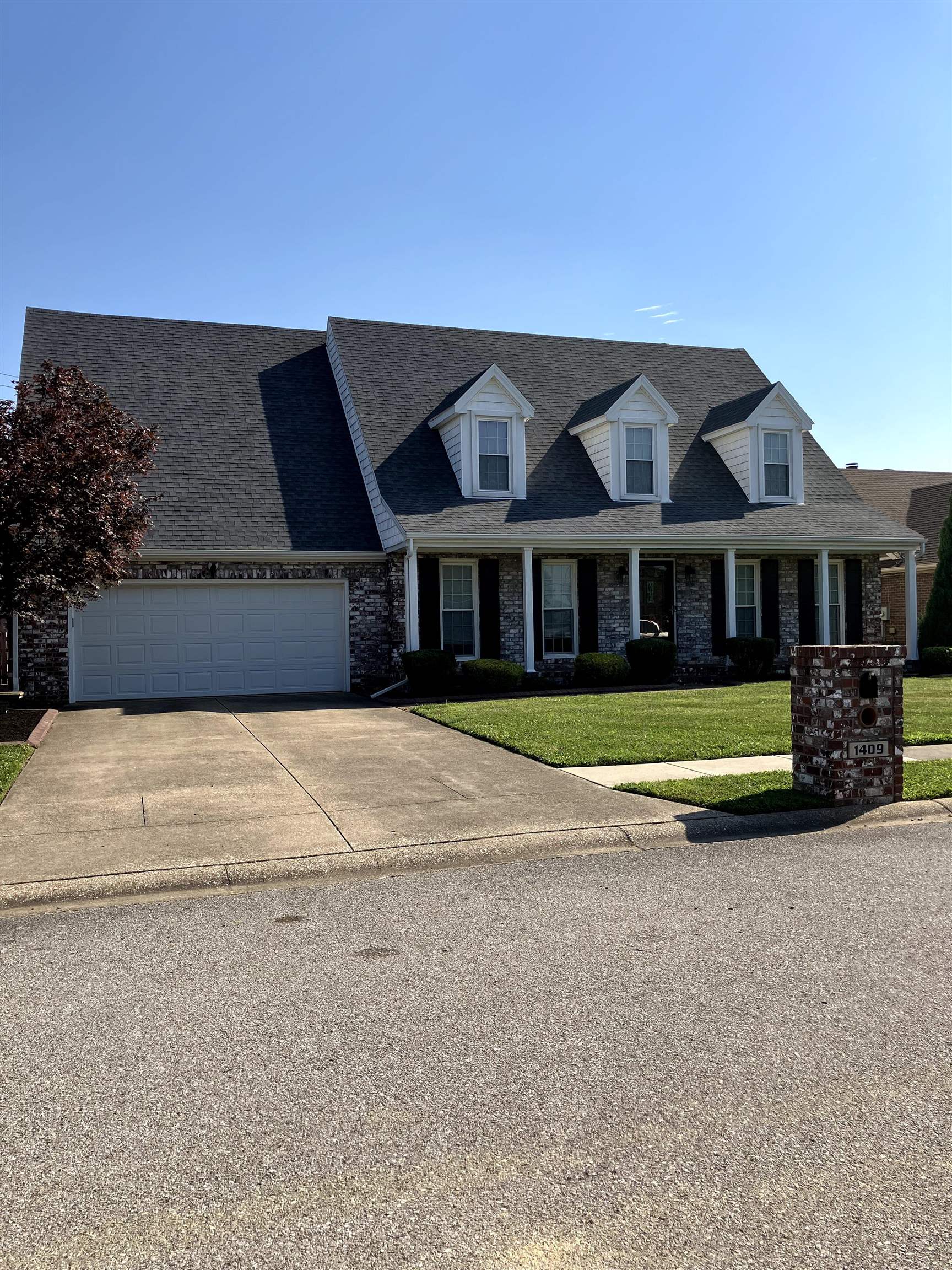 1409 Coventry Lane, Owensboro, Kentucky 42301, 3 Bedrooms Bedrooms, ,2 BathroomsBathrooms,Single Family Residence,For Sale,Coventry Lane,89938