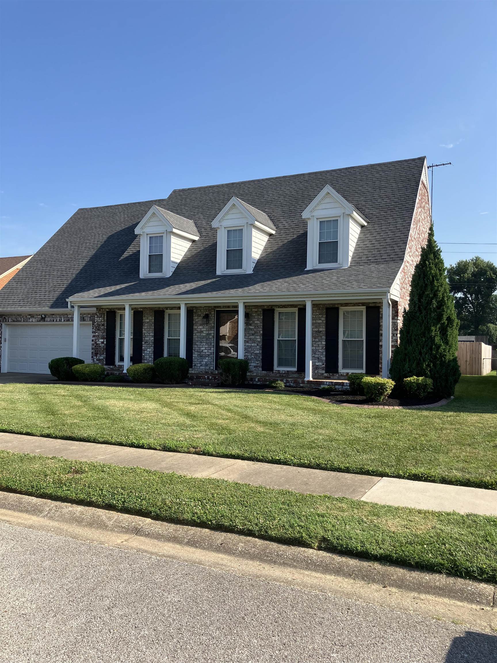 1409 Coventry Lane, Owensboro, Kentucky 42301, 3 Bedrooms Bedrooms, ,2 BathroomsBathrooms,Single Family Residence,For Sale,Coventry Lane,89938