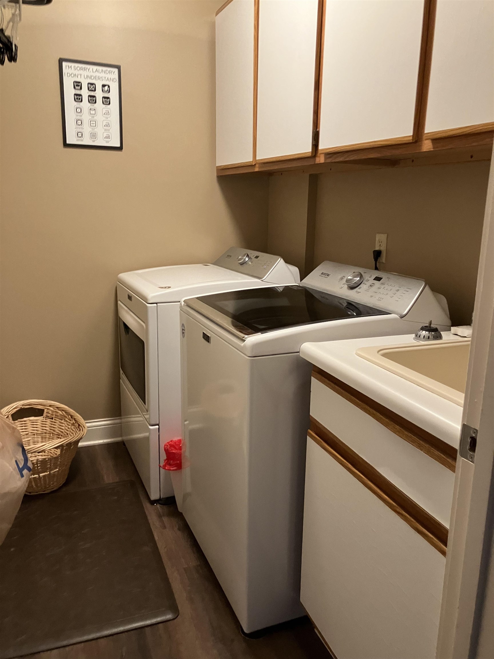 1409 Coventry Lane, Owensboro, Kentucky 42301, 3 Bedrooms Bedrooms, ,2 BathroomsBathrooms,Single Family Residence,For Sale,Coventry Lane,89938