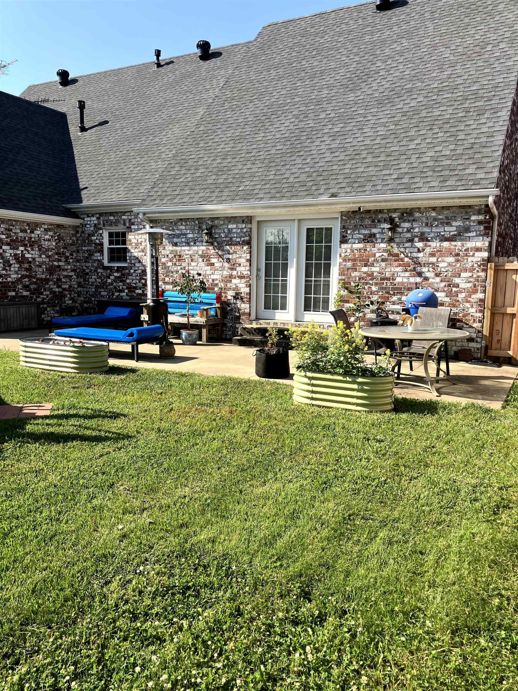 1409 Coventry Lane, Owensboro, Kentucky 42301, 3 Bedrooms Bedrooms, ,2 BathroomsBathrooms,Single Family Residence,For Sale,Coventry Lane,89938