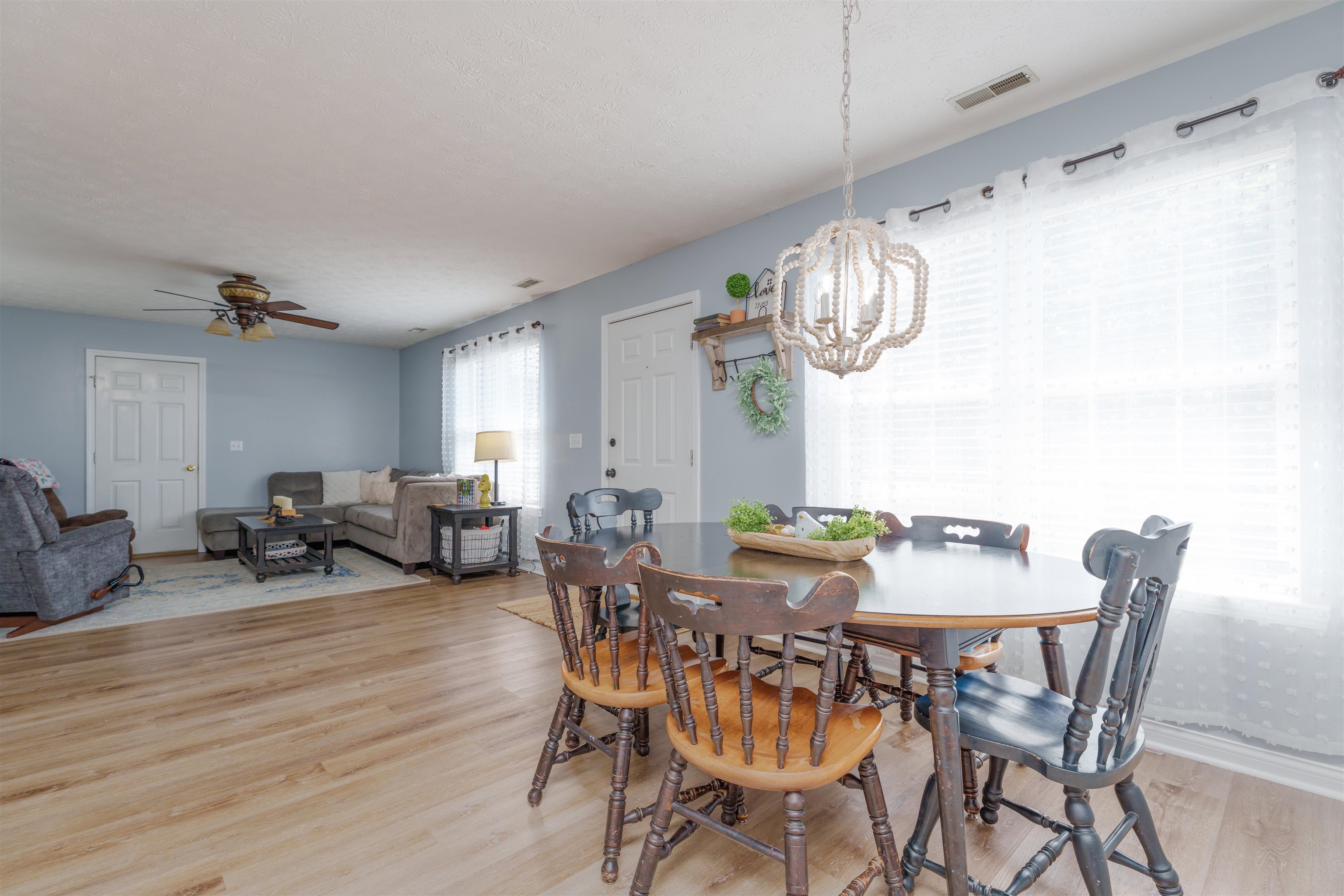 6126 Wayne Bridge Road, Owensboro, Kentucky 42301, 3 Bedrooms Bedrooms, ,2 BathroomsBathrooms,Single Family Residence,For Sale,Wayne Bridge Road,89939