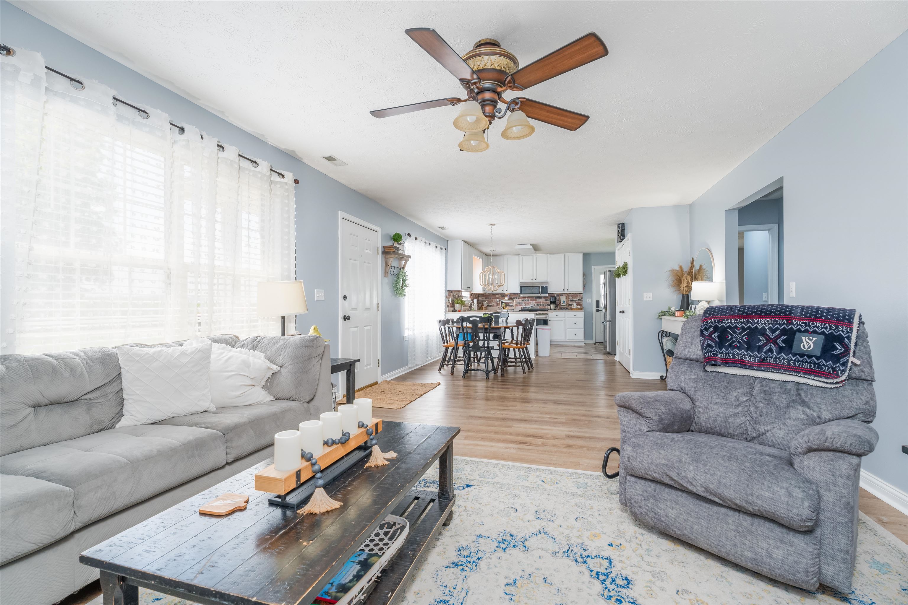 6126 Wayne Bridge Road, Owensboro, Kentucky 42301, 3 Bedrooms Bedrooms, ,2 BathroomsBathrooms,Single Family Residence,For Sale,Wayne Bridge Road,89939