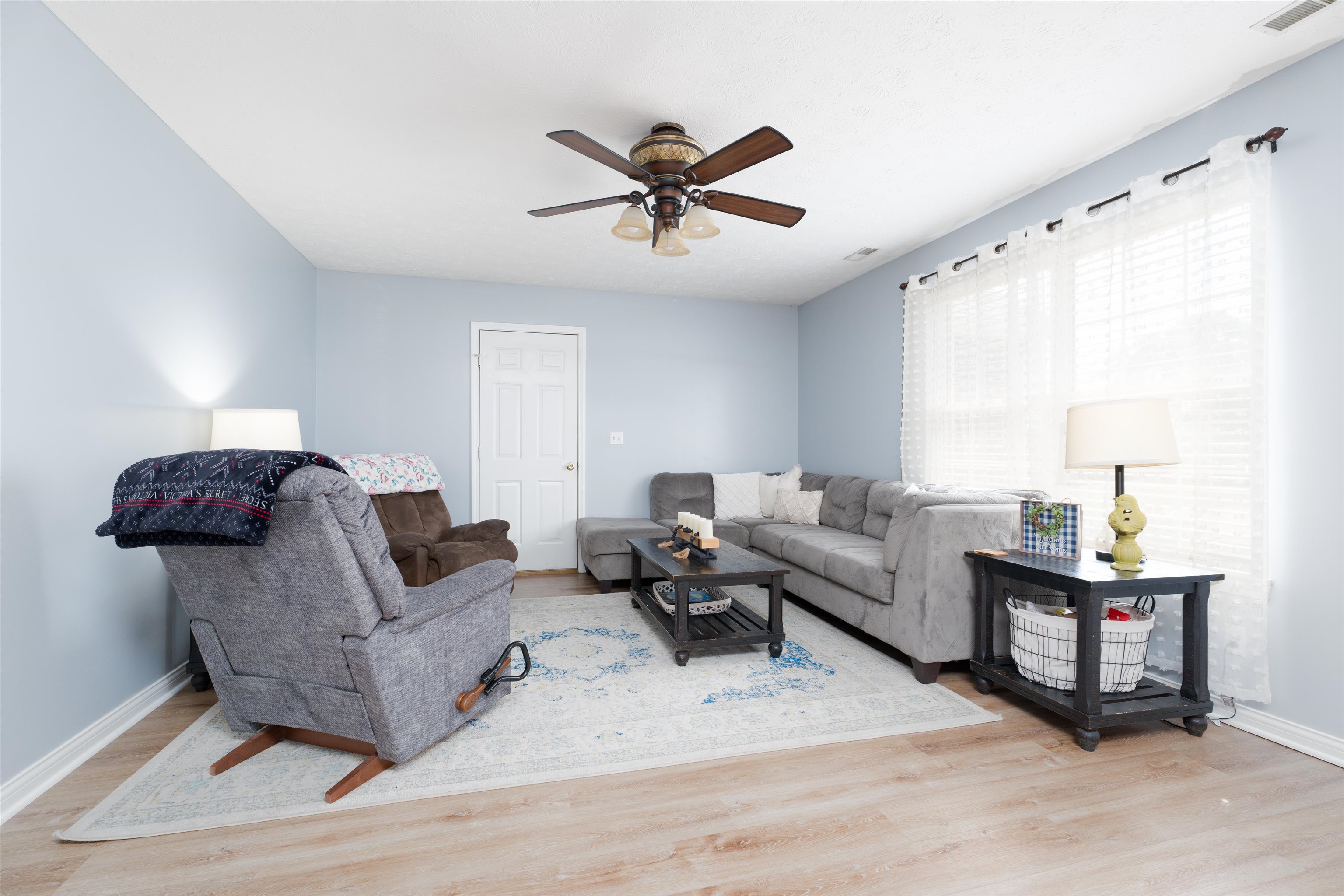 6126 Wayne Bridge Road, Owensboro, Kentucky 42301, 3 Bedrooms Bedrooms, ,2 BathroomsBathrooms,Single Family Residence,For Sale,Wayne Bridge Road,89939
