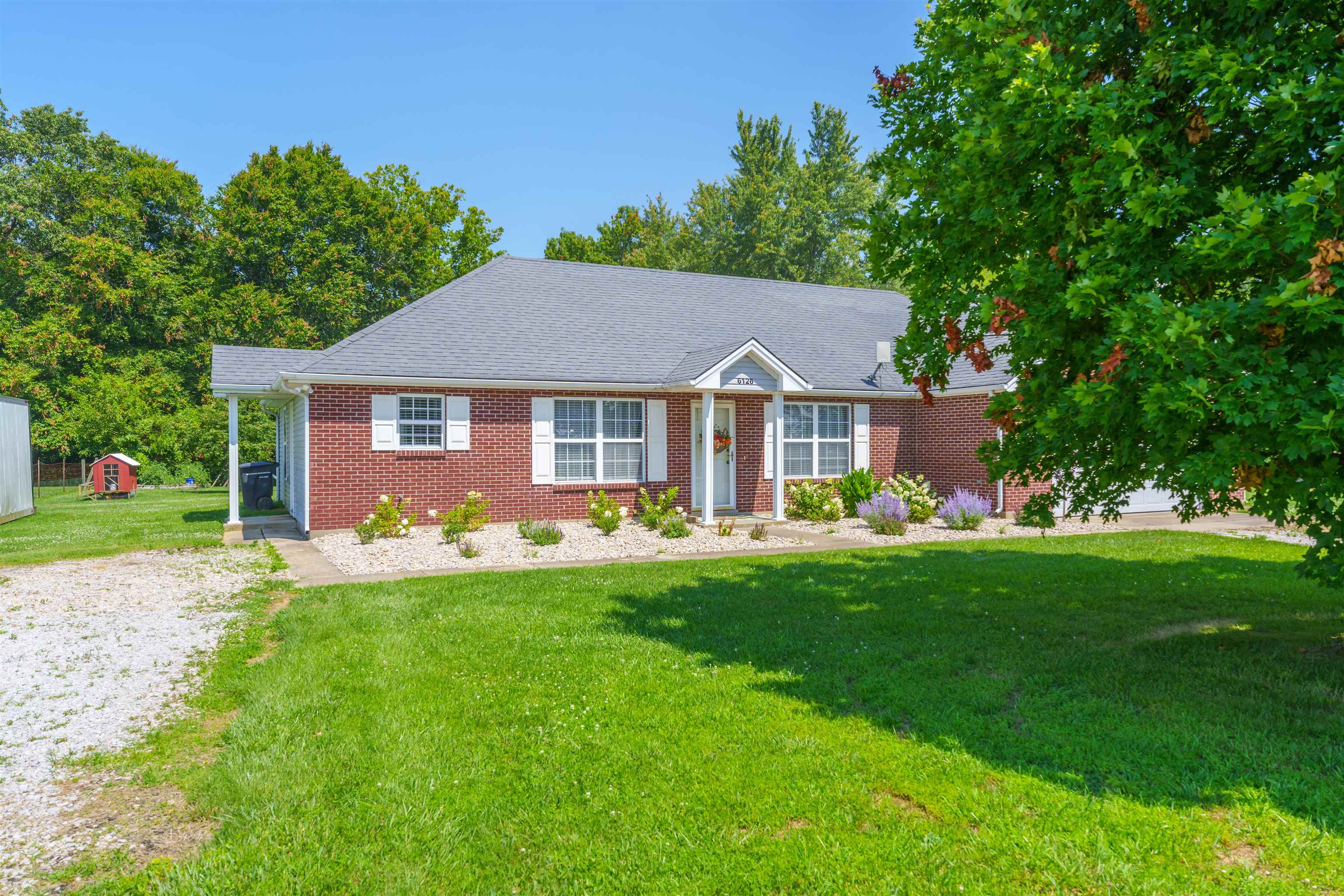 6126 Wayne Bridge Road, Owensboro, Kentucky 42301, 3 Bedrooms Bedrooms, ,2 BathroomsBathrooms,Single Family Residence,For Sale,Wayne Bridge Road,89939