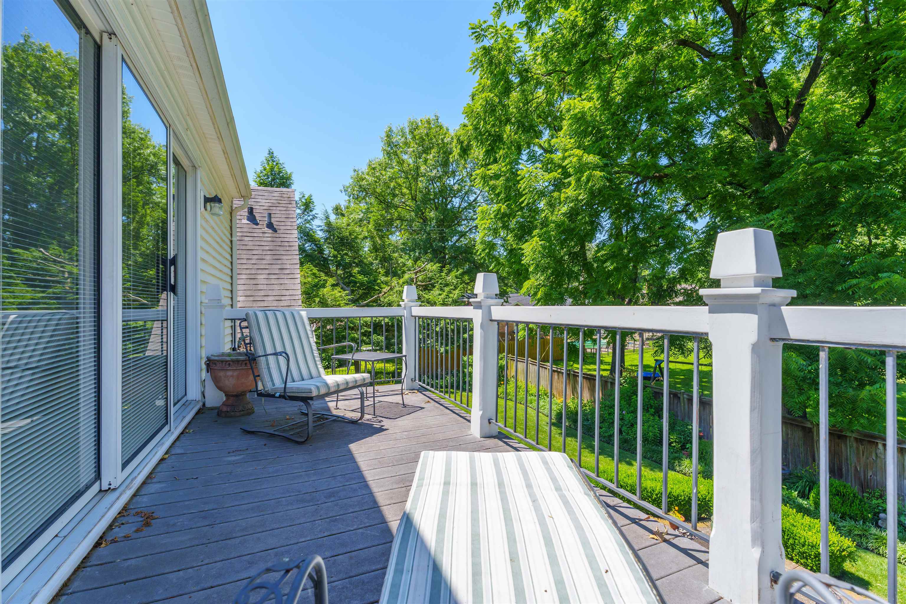 1572 Oak Park Drive, Owensboro, Kentucky 42301, 4 Bedrooms Bedrooms, ,3 BathroomsBathrooms,Single Family Residence,For Sale,Oak Park Drive,89944
