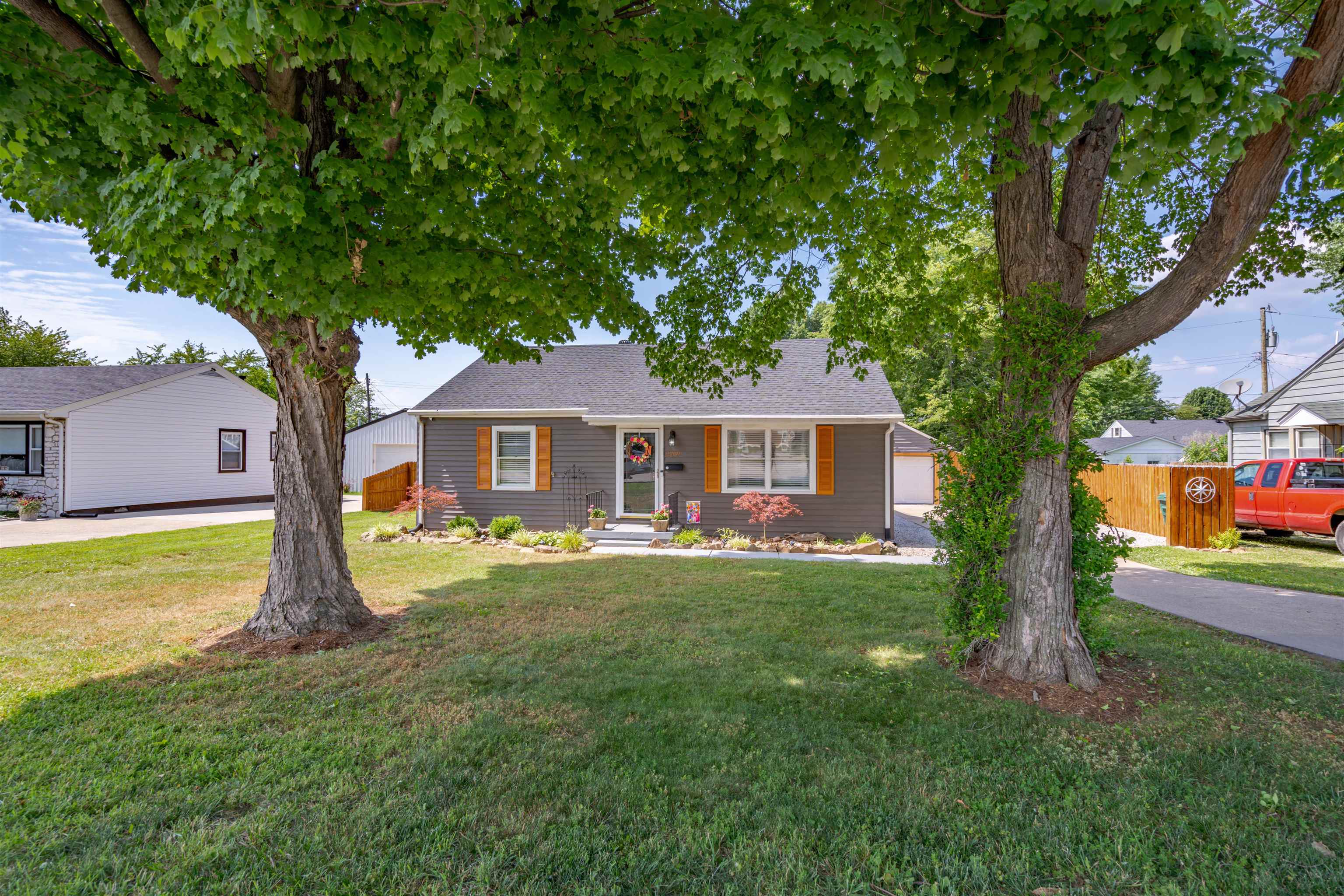 2709 Bittel Road, Owensboro, Kentucky 42301, 3 Bedrooms Bedrooms, ,1 BathroomBathrooms,Single Family Residence,For Sale,Bittel Road,89946
