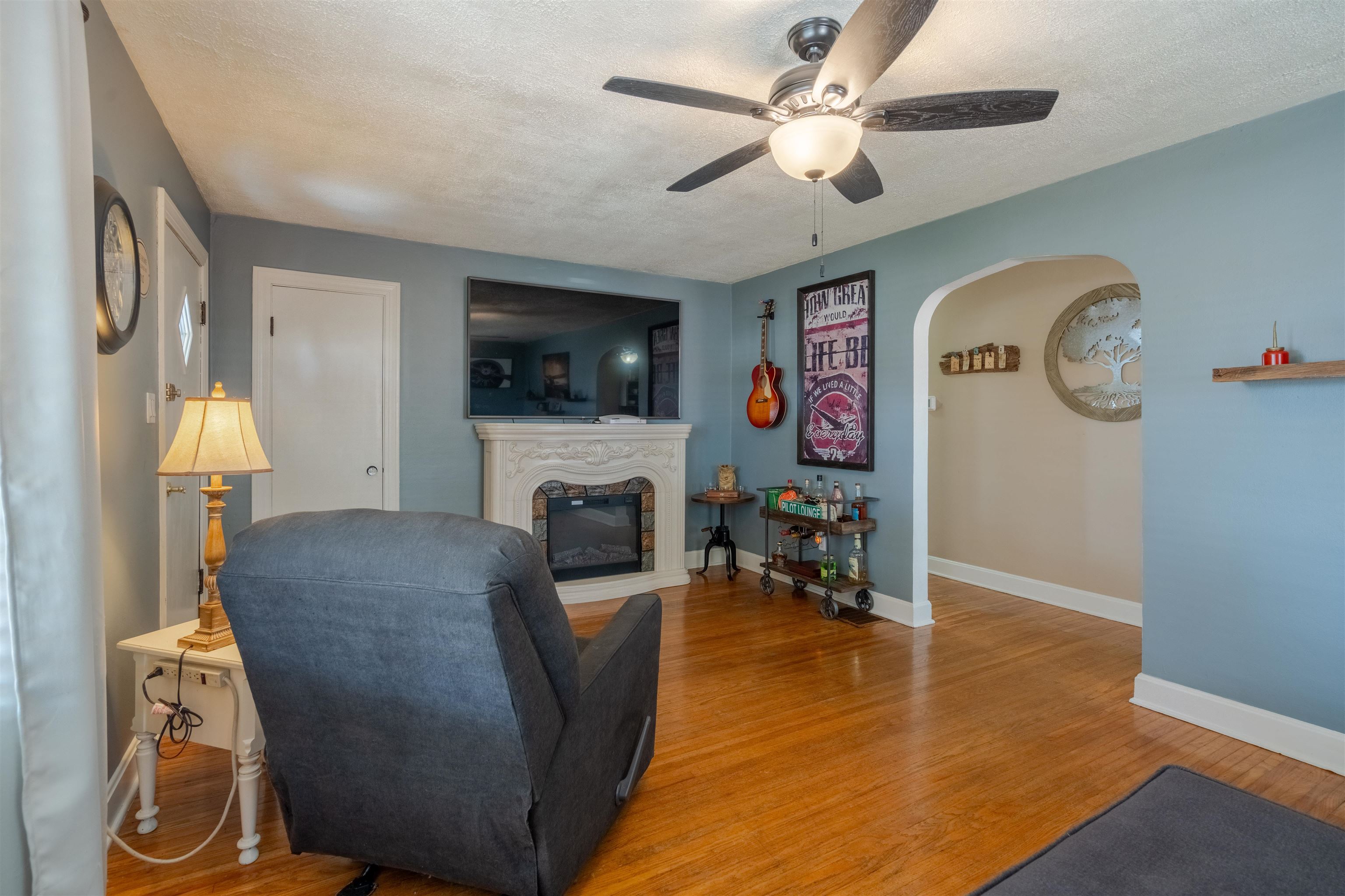 2709 Bittel Road, Owensboro, Kentucky 42301, 3 Bedrooms Bedrooms, ,1 BathroomBathrooms,Single Family Residence,For Sale,Bittel Road,89946