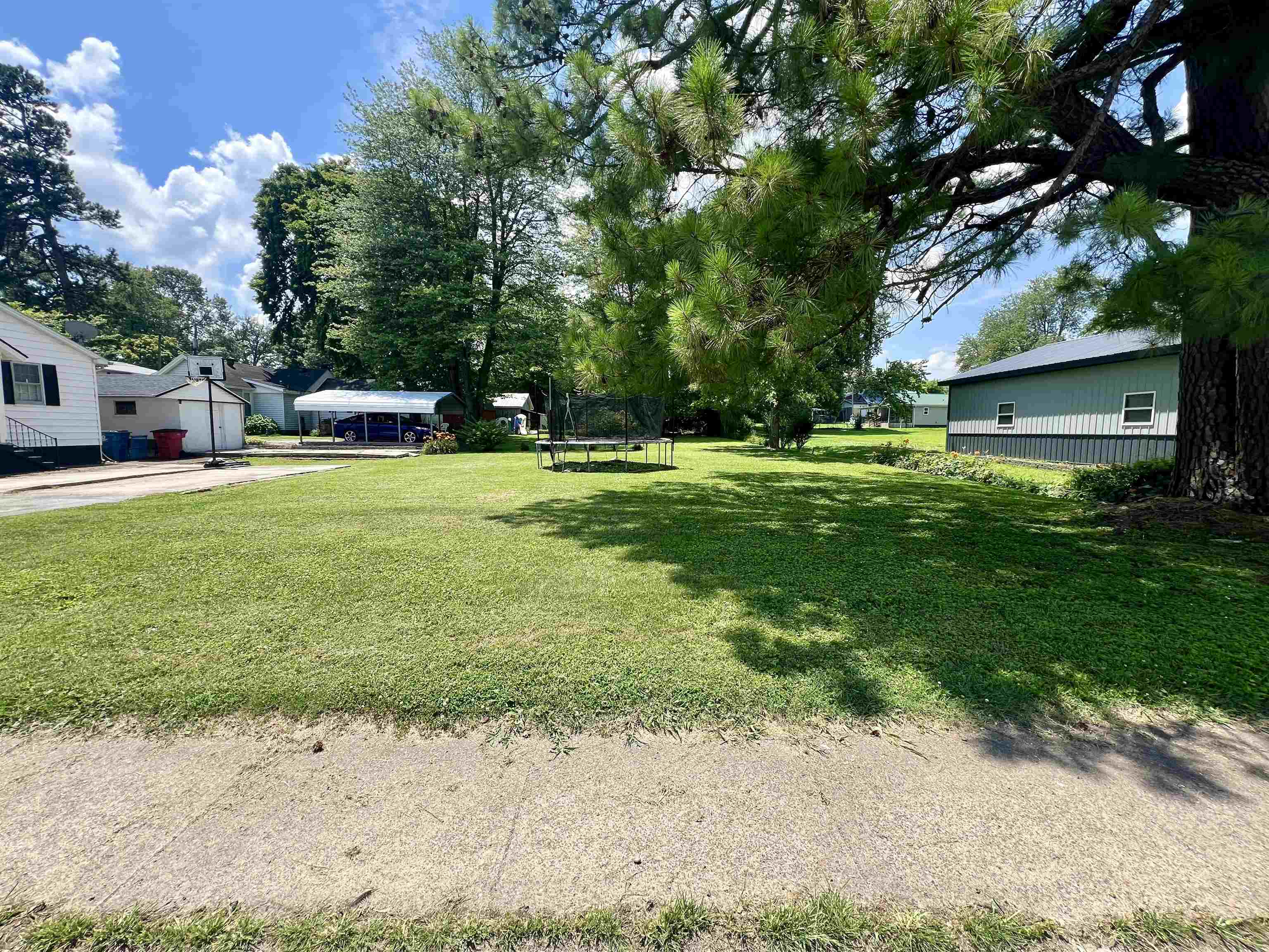 605 Center Street, Calhoun, Kentucky 42327, 5 Bedrooms Bedrooms, ,2 BathroomsBathrooms,Single Family Residence,For Sale,Center Street,89951