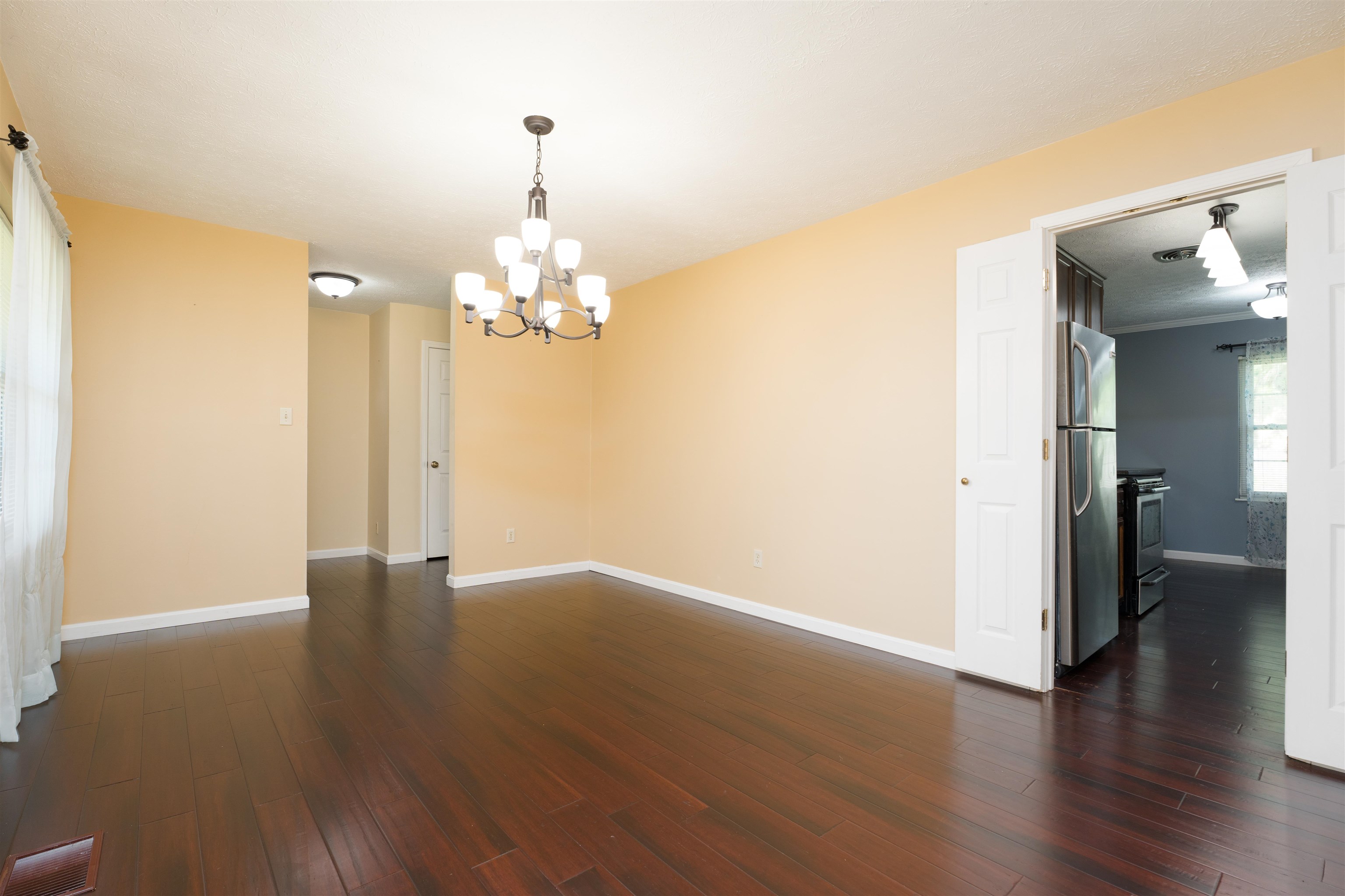 4022 Yates Dr, Owensboro, Kentucky 42301, 3 Bedrooms Bedrooms, ,2 BathroomsBathrooms,Single Family Residence,For Sale,Yates Dr,89954