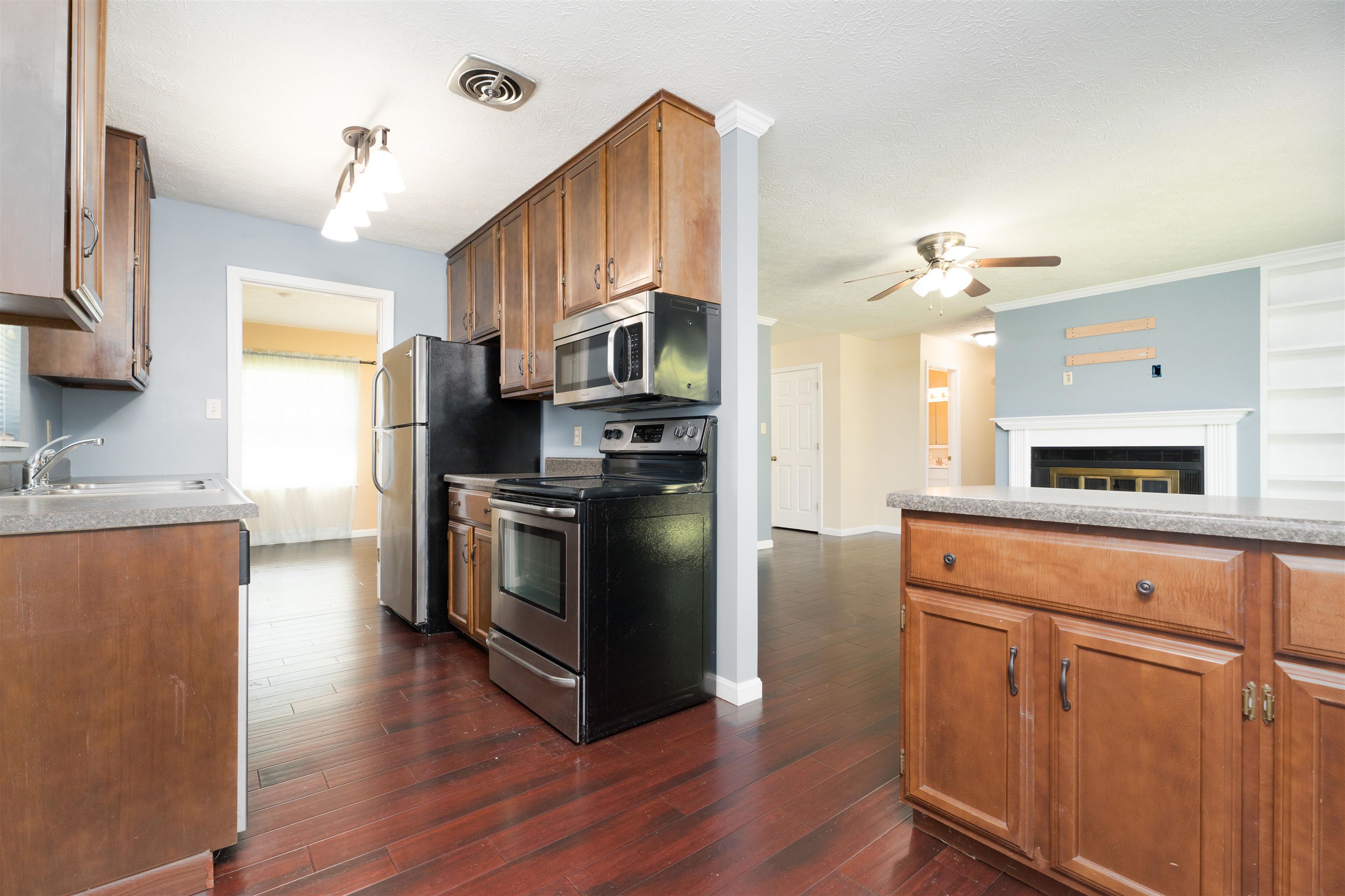4022 Yates Dr, Owensboro, Kentucky 42301, 3 Bedrooms Bedrooms, ,2 BathroomsBathrooms,Single Family Residence,For Sale,Yates Dr,89954