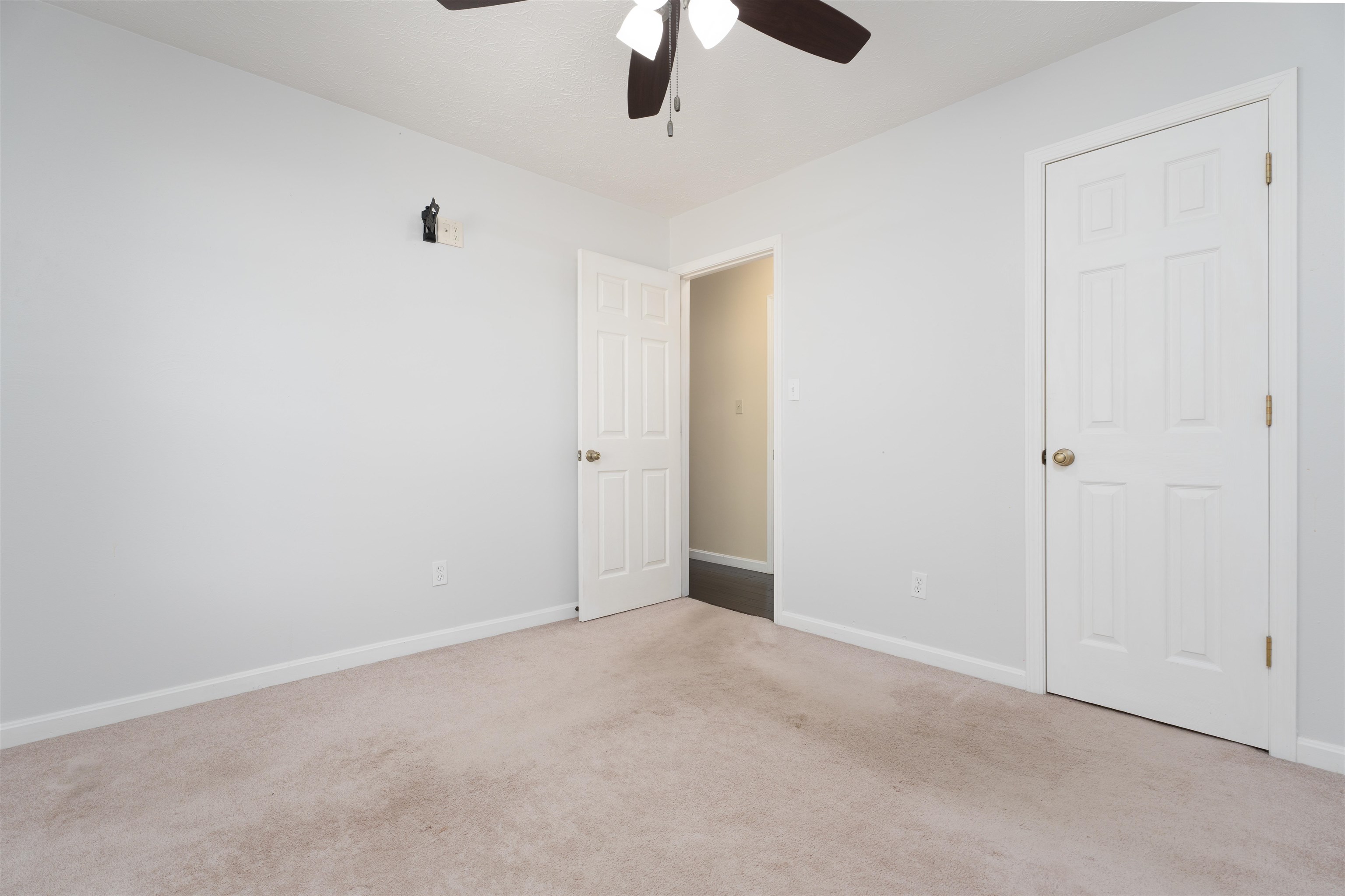 4022 Yates Dr, Owensboro, Kentucky 42301, 3 Bedrooms Bedrooms, ,2 BathroomsBathrooms,Single Family Residence,For Sale,Yates Dr,89954