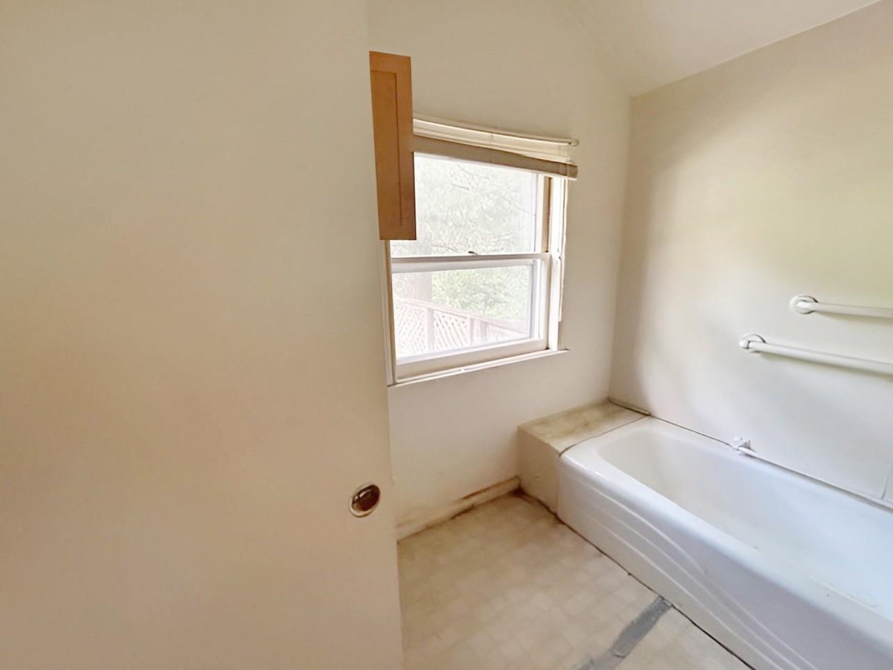 2505 Hwy 60, Henderson, Kentucky 42420, 2 Bedrooms Bedrooms, ,1 BathroomBathrooms,Single Family Residence,For Sale,Hwy 60,89958