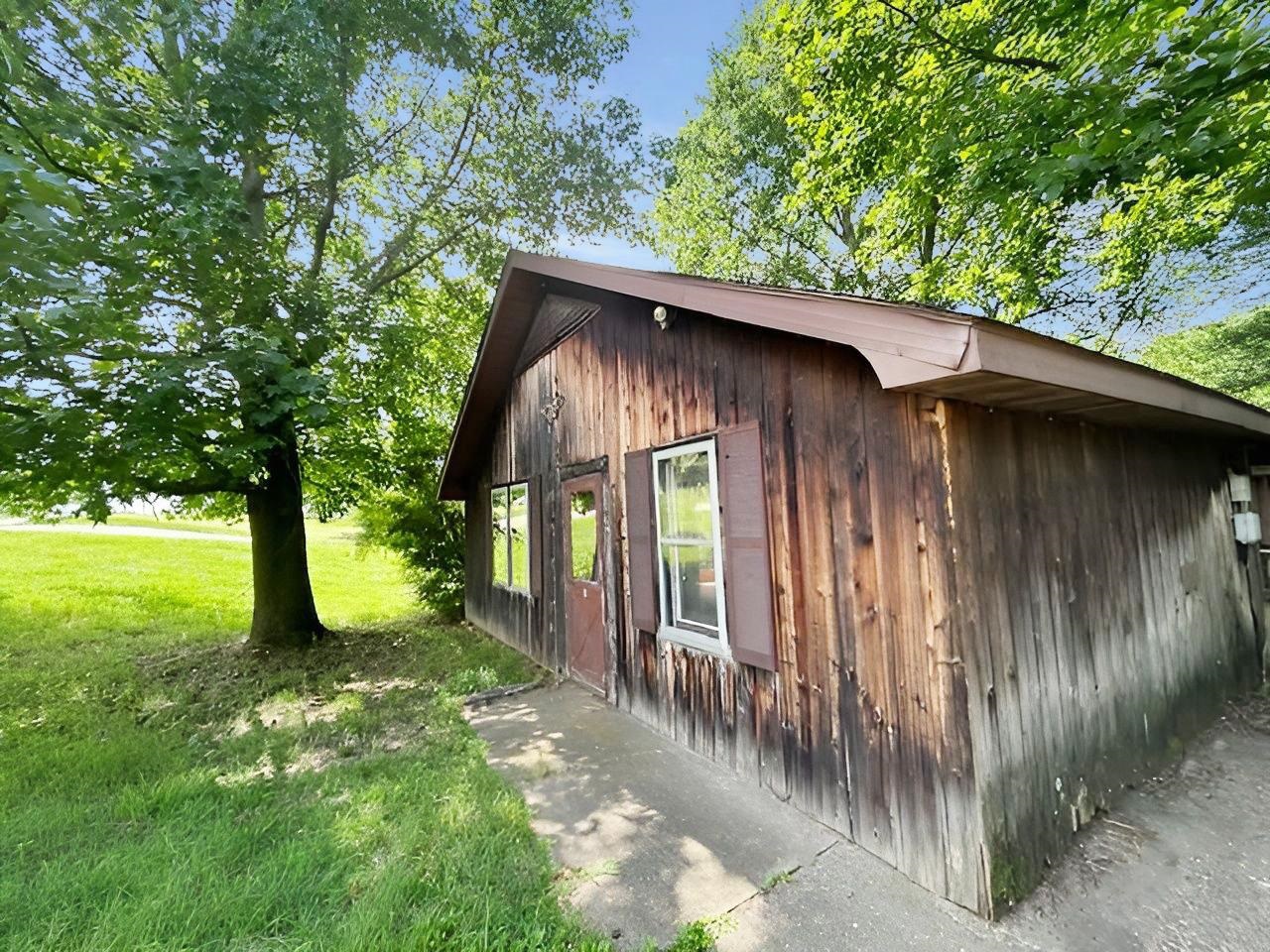 2505 Hwy 60, Henderson, Kentucky 42420, 2 Bedrooms Bedrooms, ,1 BathroomBathrooms,Single Family Residence,For Sale,Hwy 60,89958