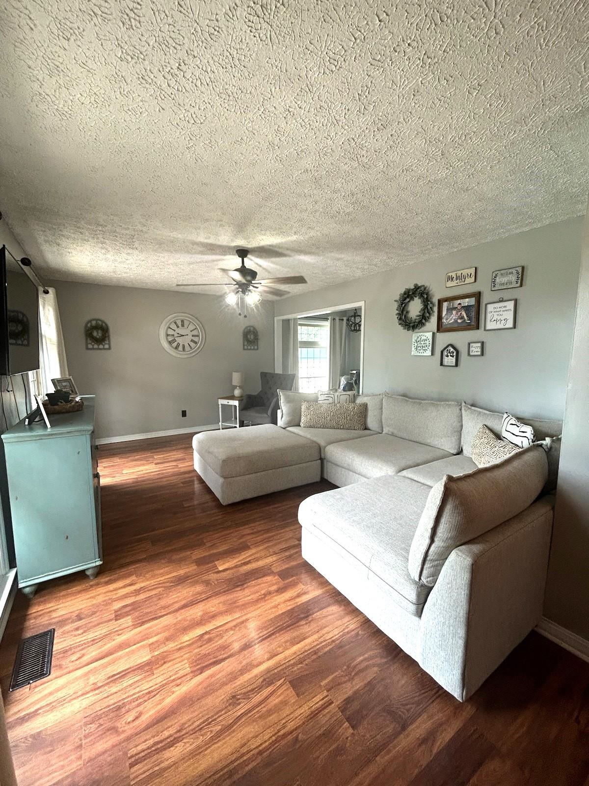 7466 US HWY 62, Beaver Dam, Kentucky 42320, 3 Bedrooms Bedrooms, ,2 BathroomsBathrooms,Single Family Residence,For Sale,US HWY 62,89960