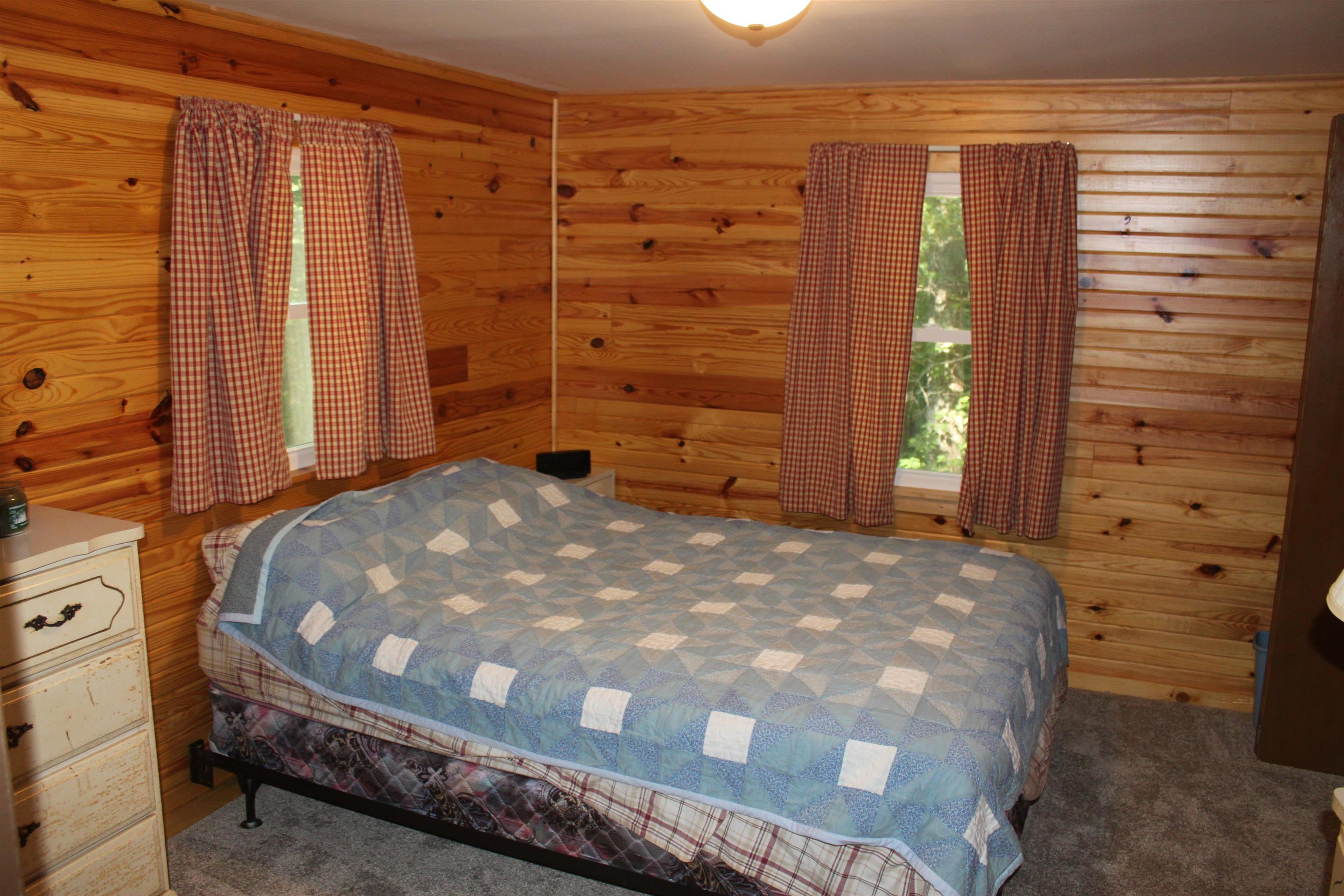 84 Arrowhead Rd, Eddyville, Kentucky 42038, 2 Bedrooms Bedrooms, ,1 BathroomBathrooms,Single Family Residence,For Sale,Arrowhead Rd,89967